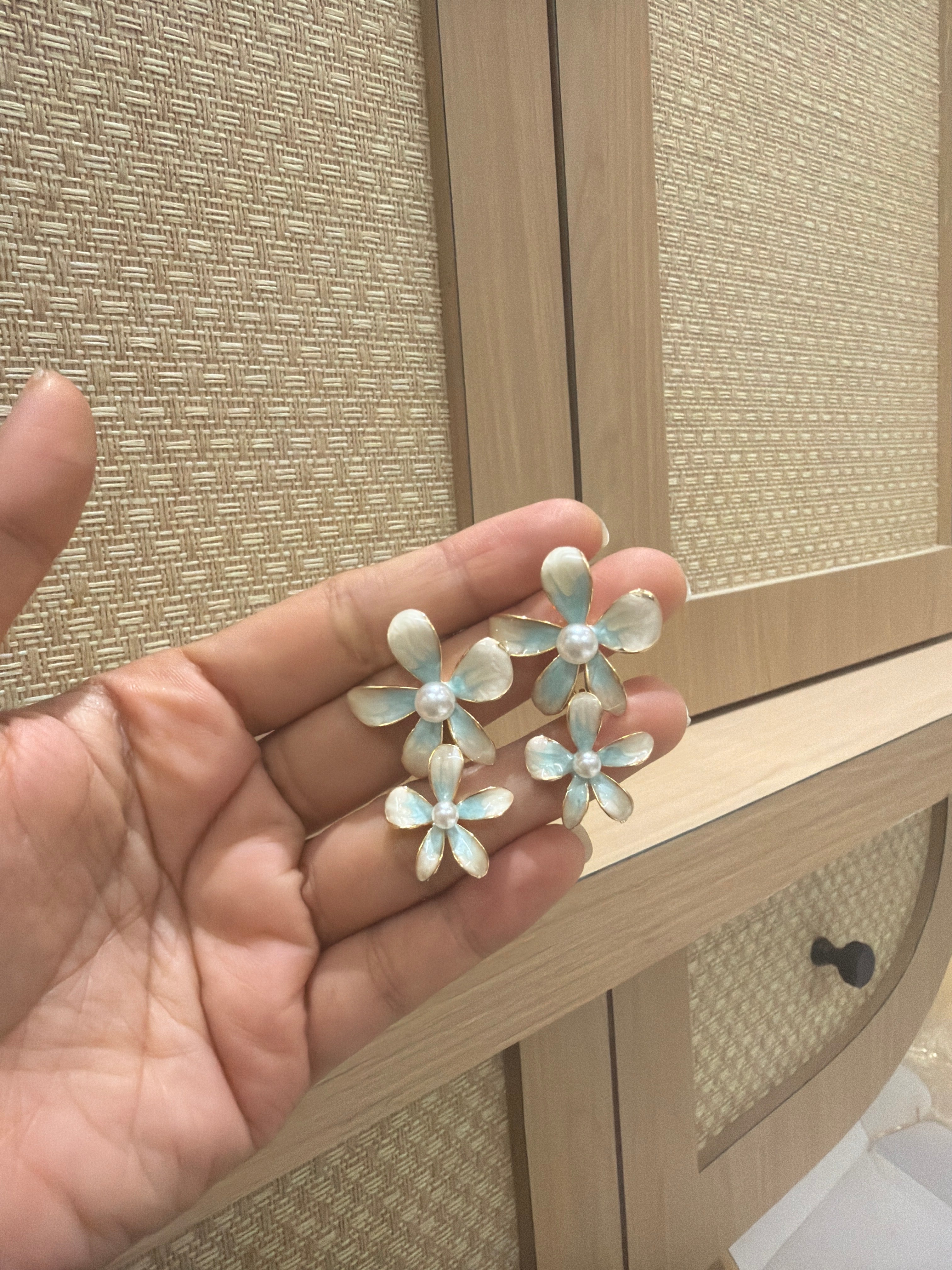 Cloud bloom drop