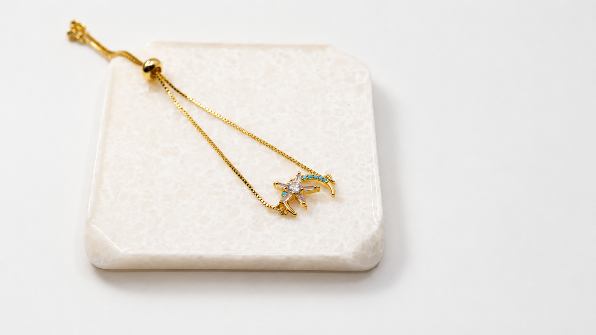 Moonstone Gaze Gold