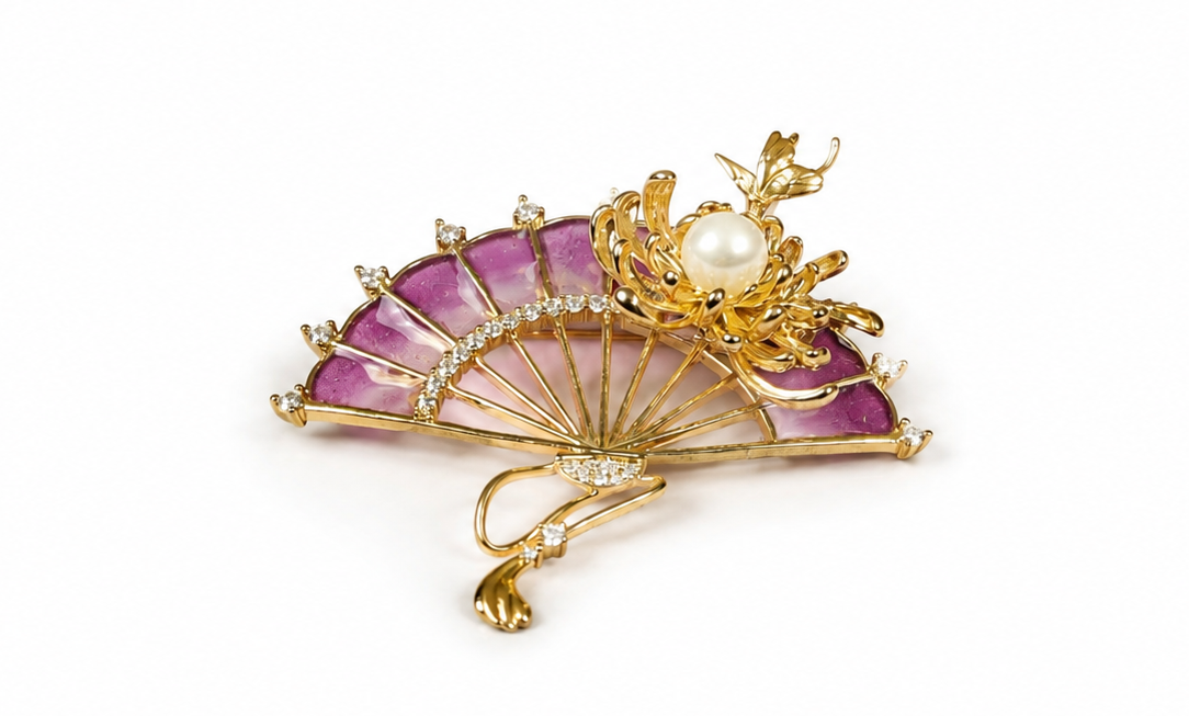 Elegant Decorative Fan Shaped Brooch Accessory