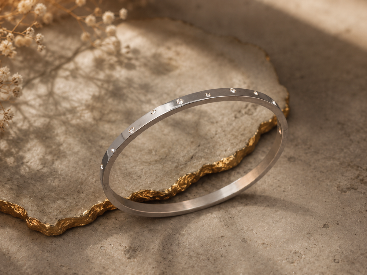 Silver Scattered Stone Thin S Studded Bands Bracelet