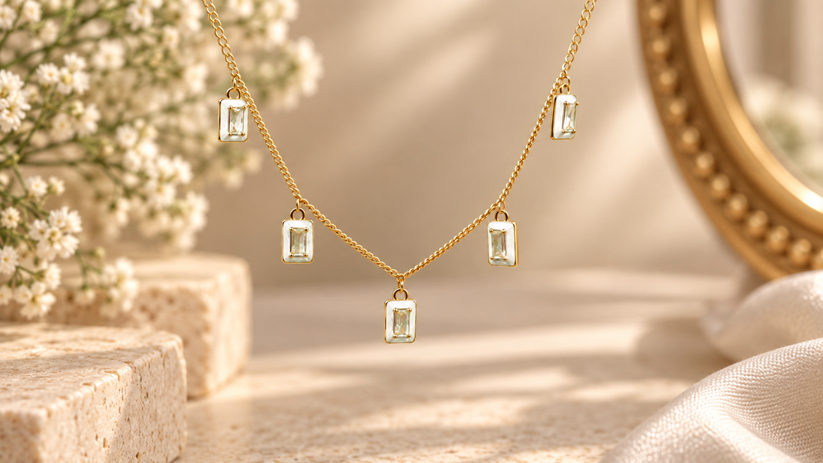 Dainty Rectangular Pendant Chain Necklace
