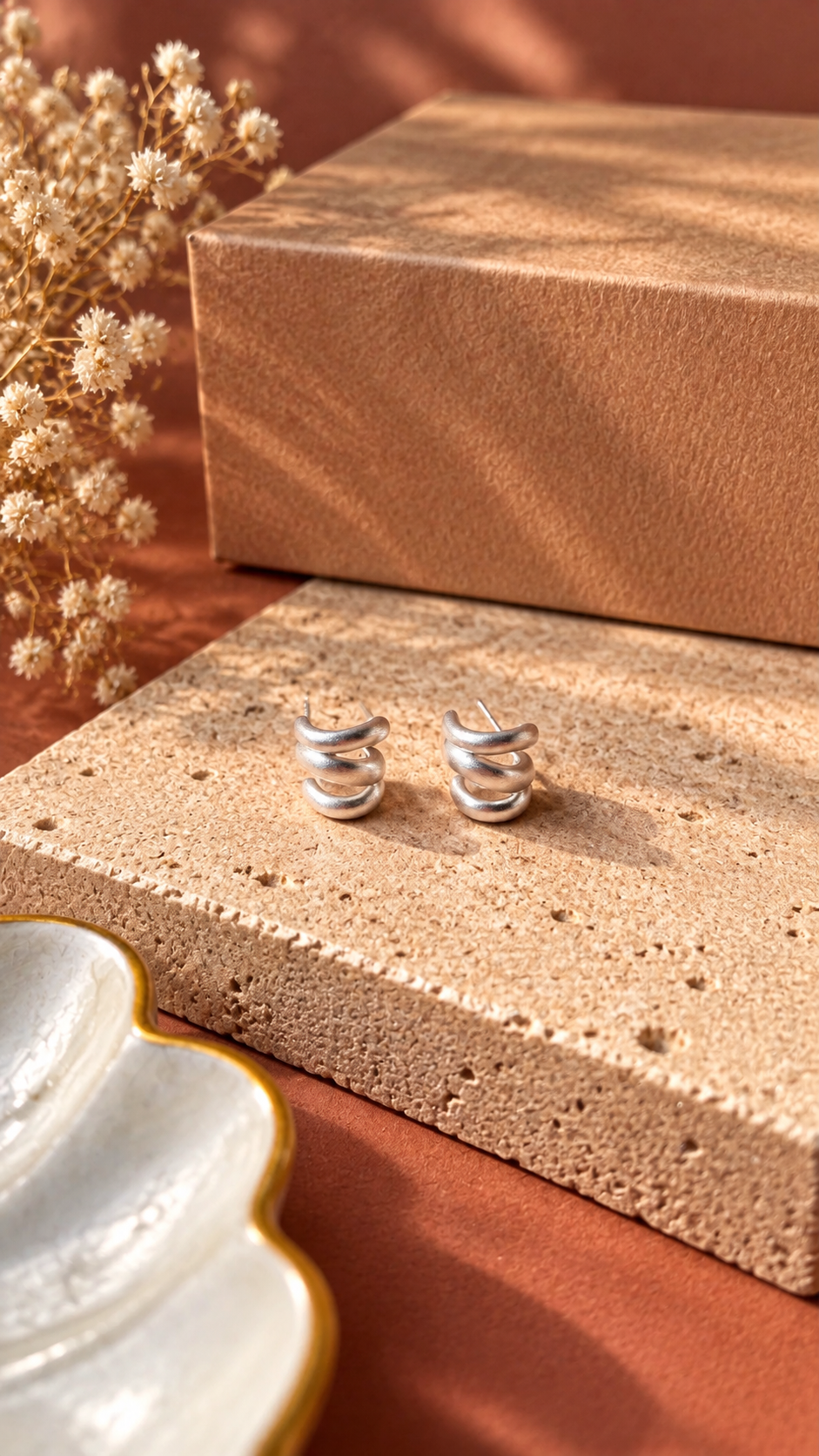 Minimalist Spiral Stud Earrings for Everyday Wear