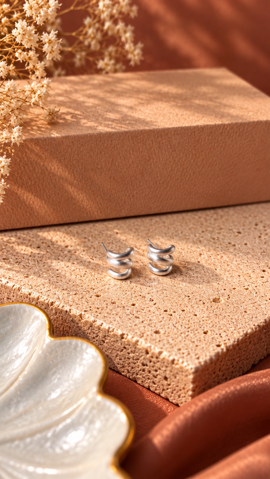 Minimalist Spiral Stud Earrings for Everyday Wear