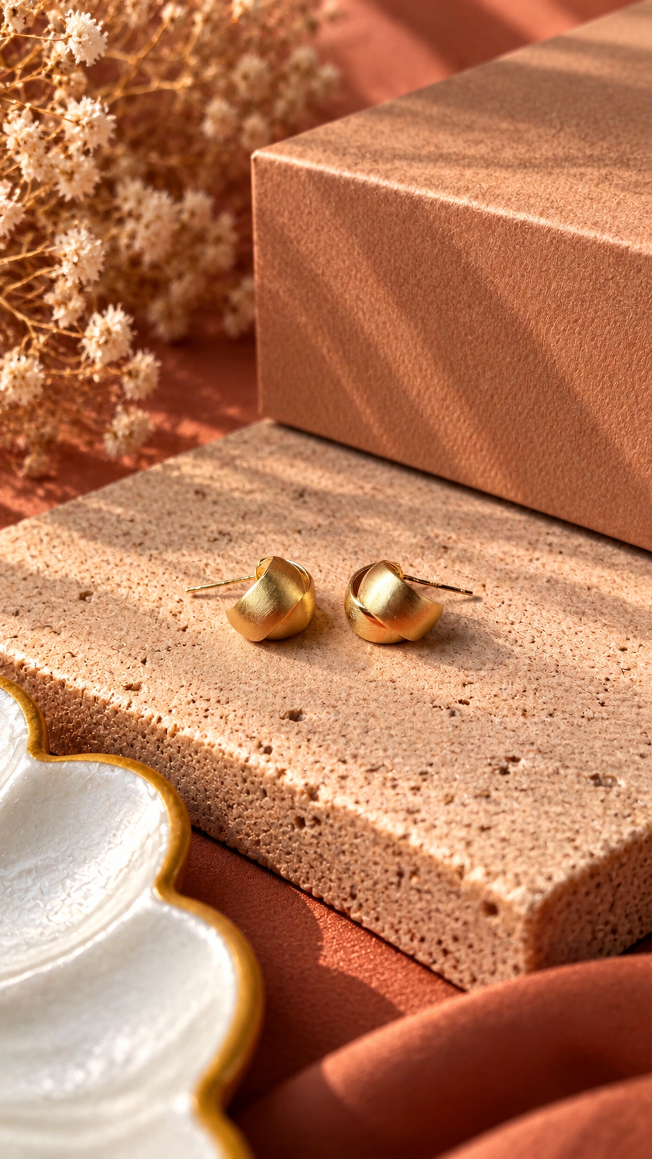 Daga-accessories Minimalist Hoop Earrings