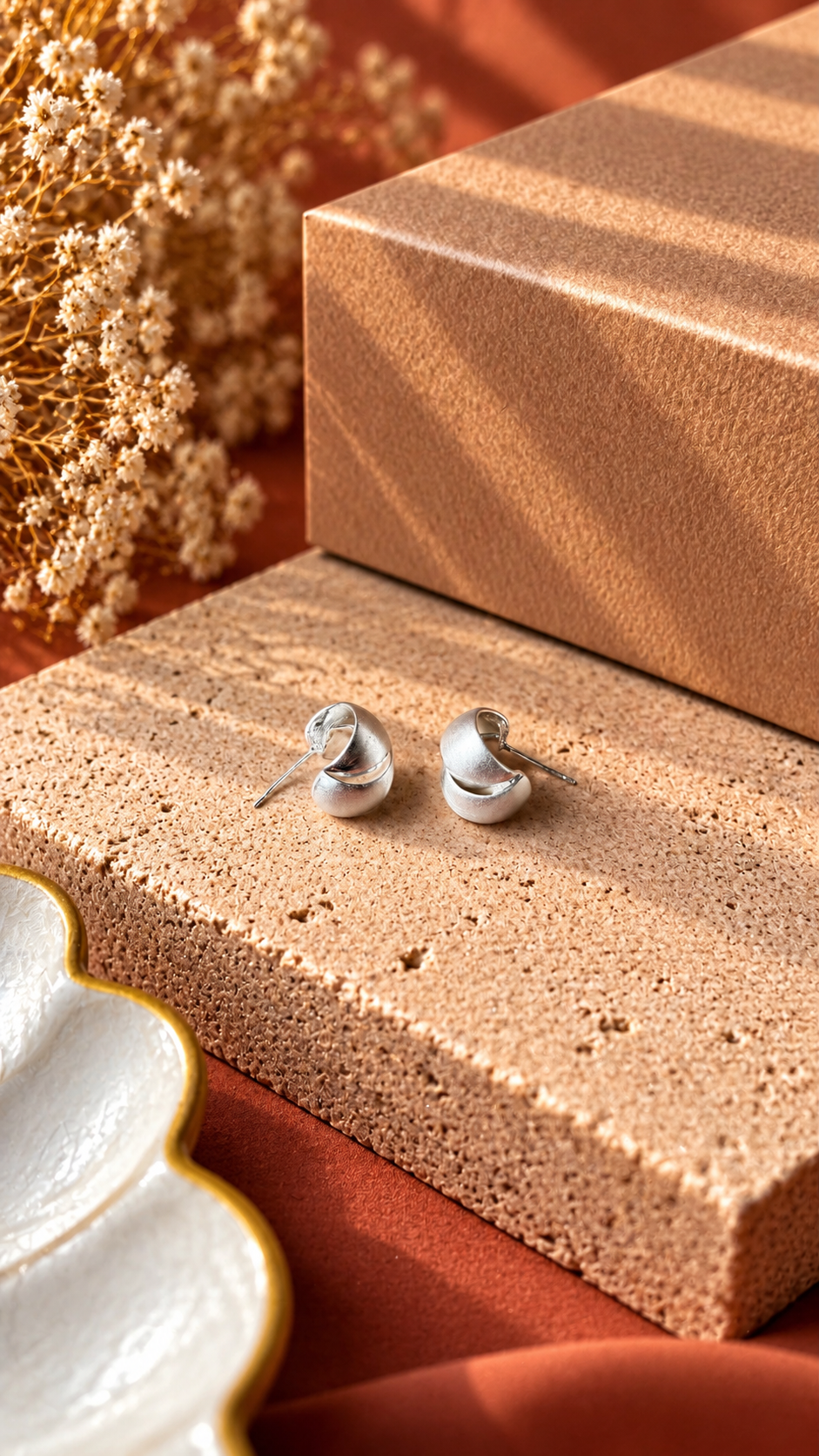 Minimalist Everyday Small Hoop Earrings