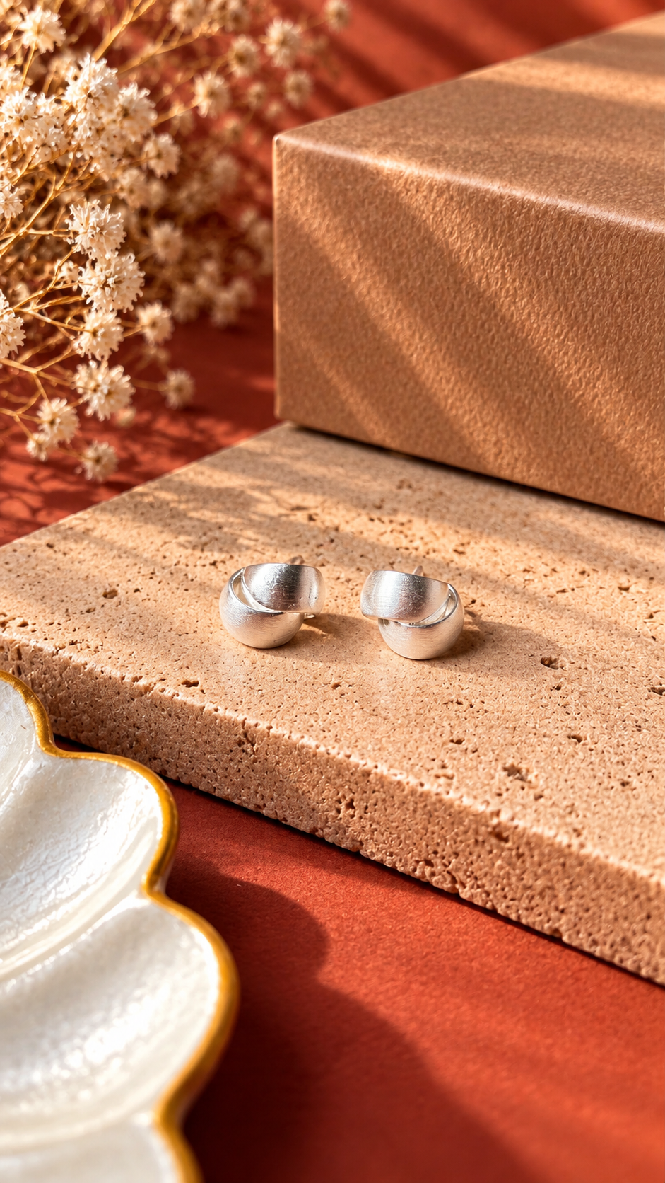 Minimalist Everyday Small Hoop Earrings