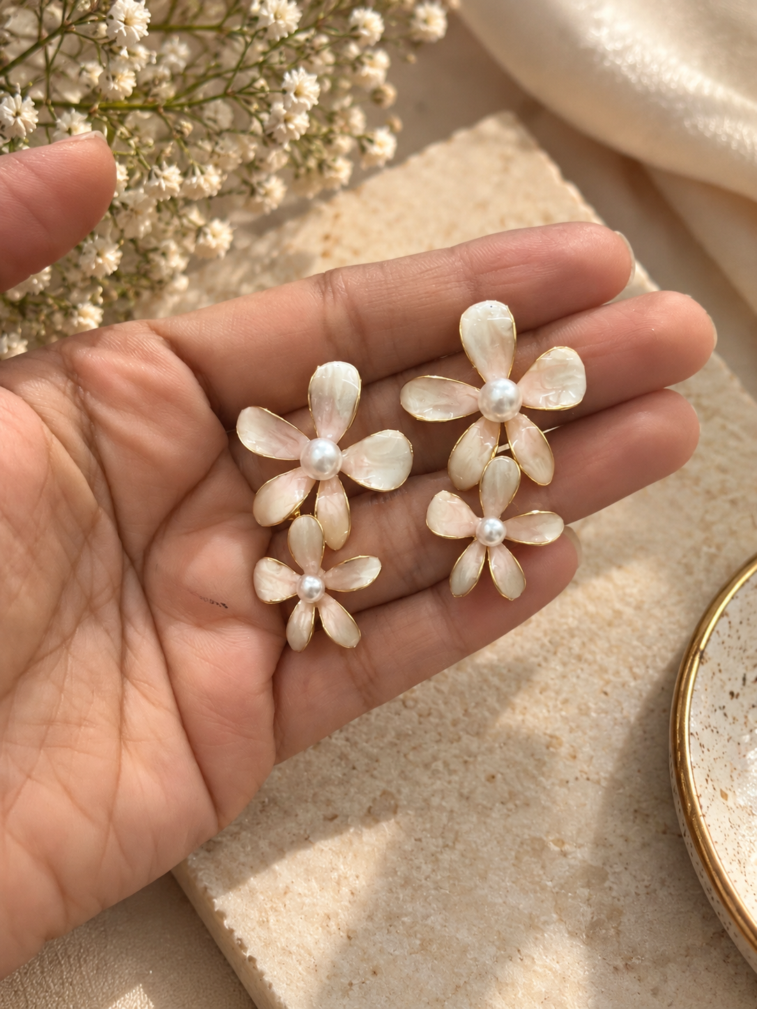 Bigg Small Blossom Pearl Earring
