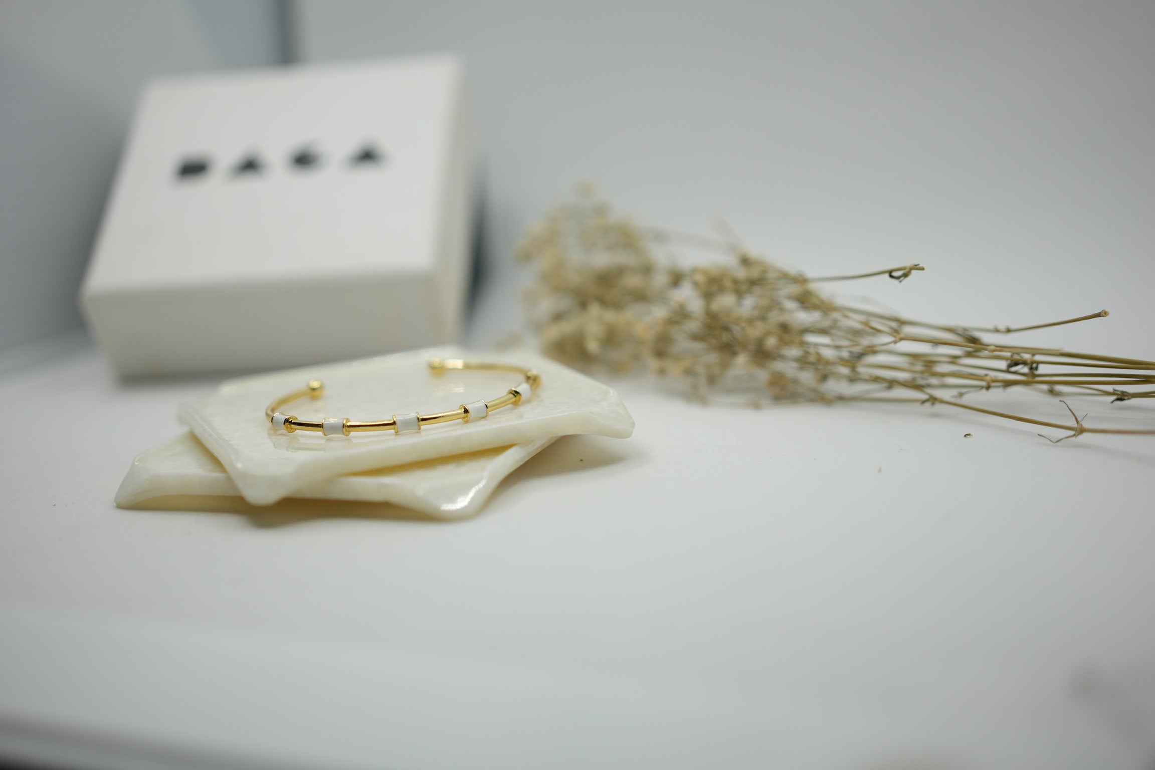 Stainless steel Delicate Enamel cuff