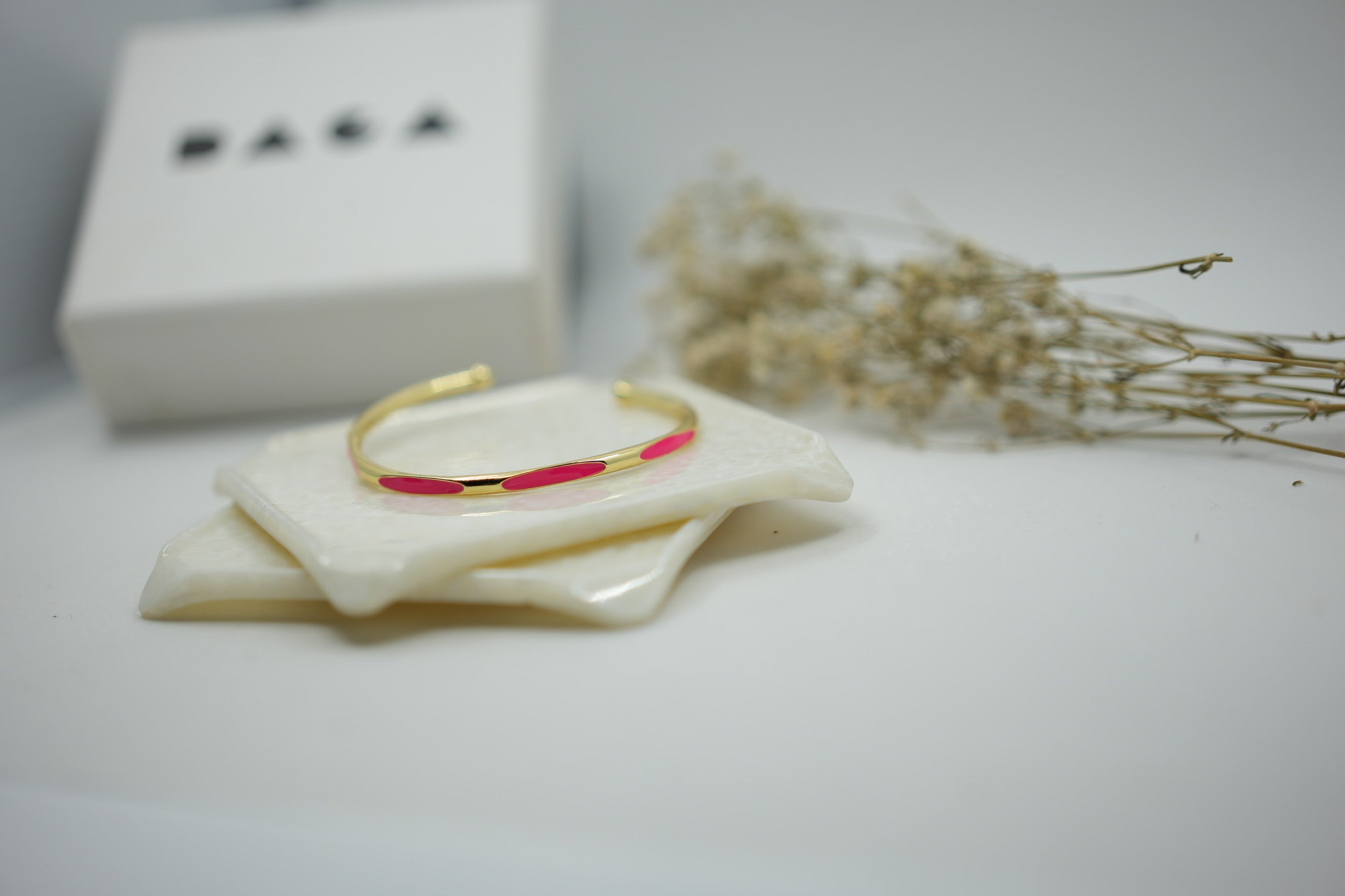 Stainless Steel Snake style Enamel cuff