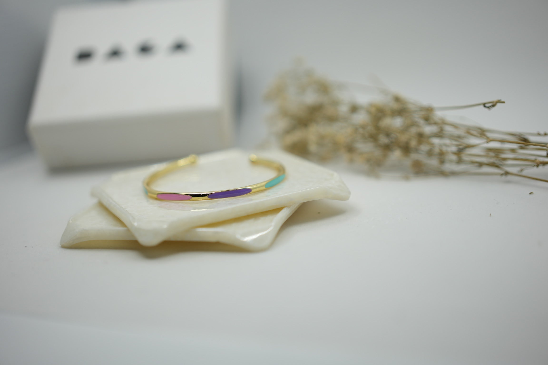 Stainless Steel Snake style Enamel cuff