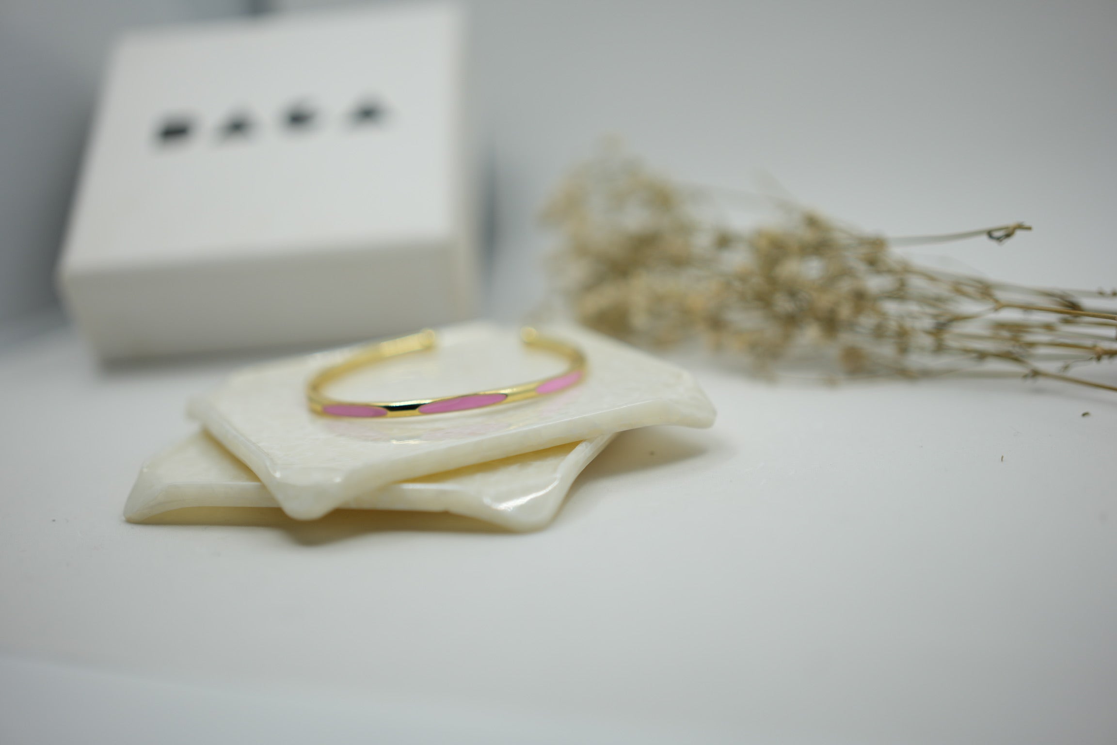 Stainless Steel Snake style Enamel cuff