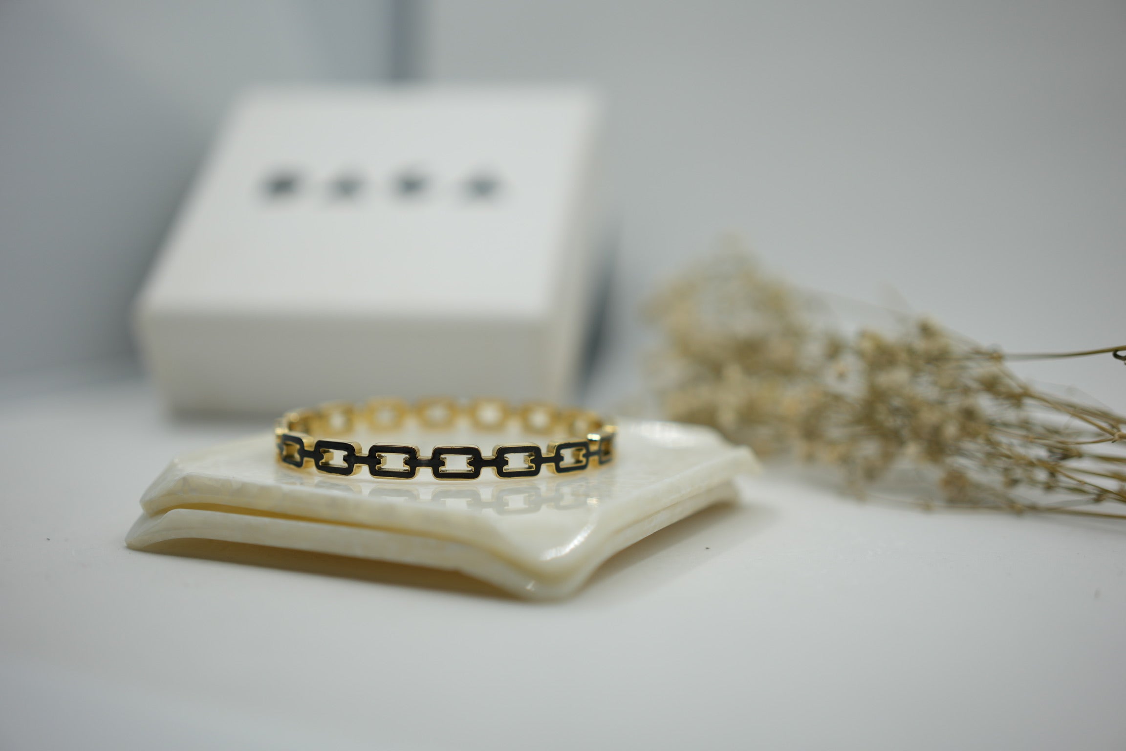 Stainless Steel Linked style Enamel cuff