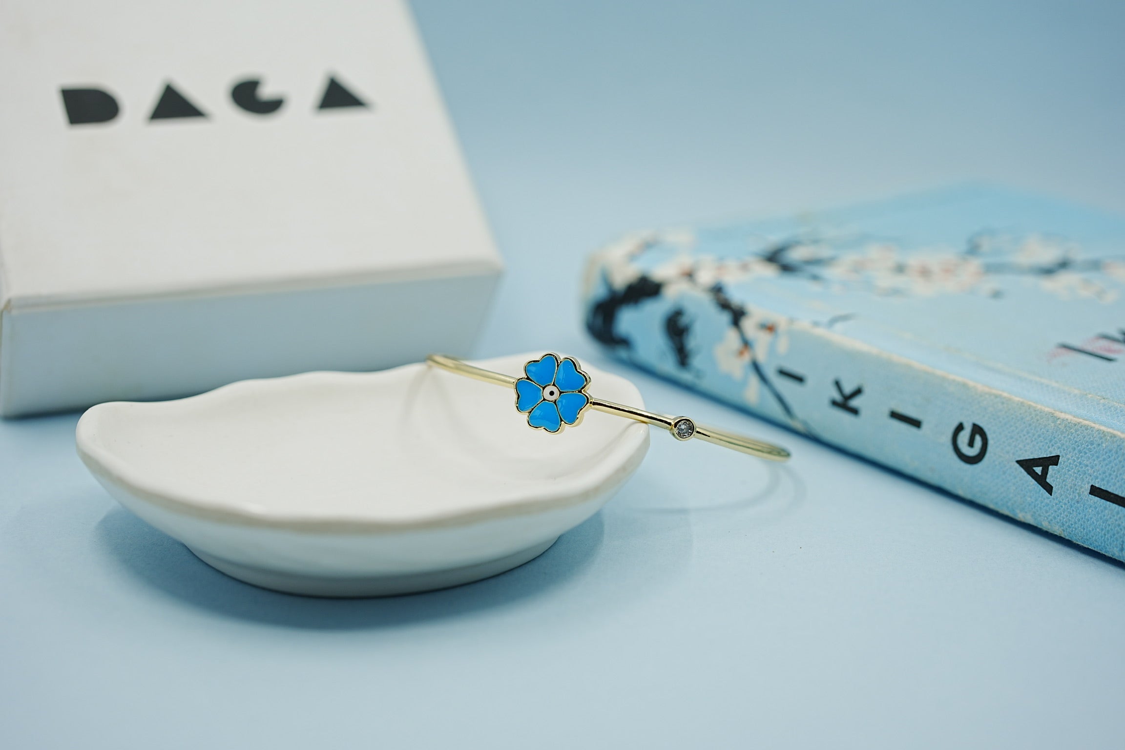 Stainless steel Flower evileye cuff