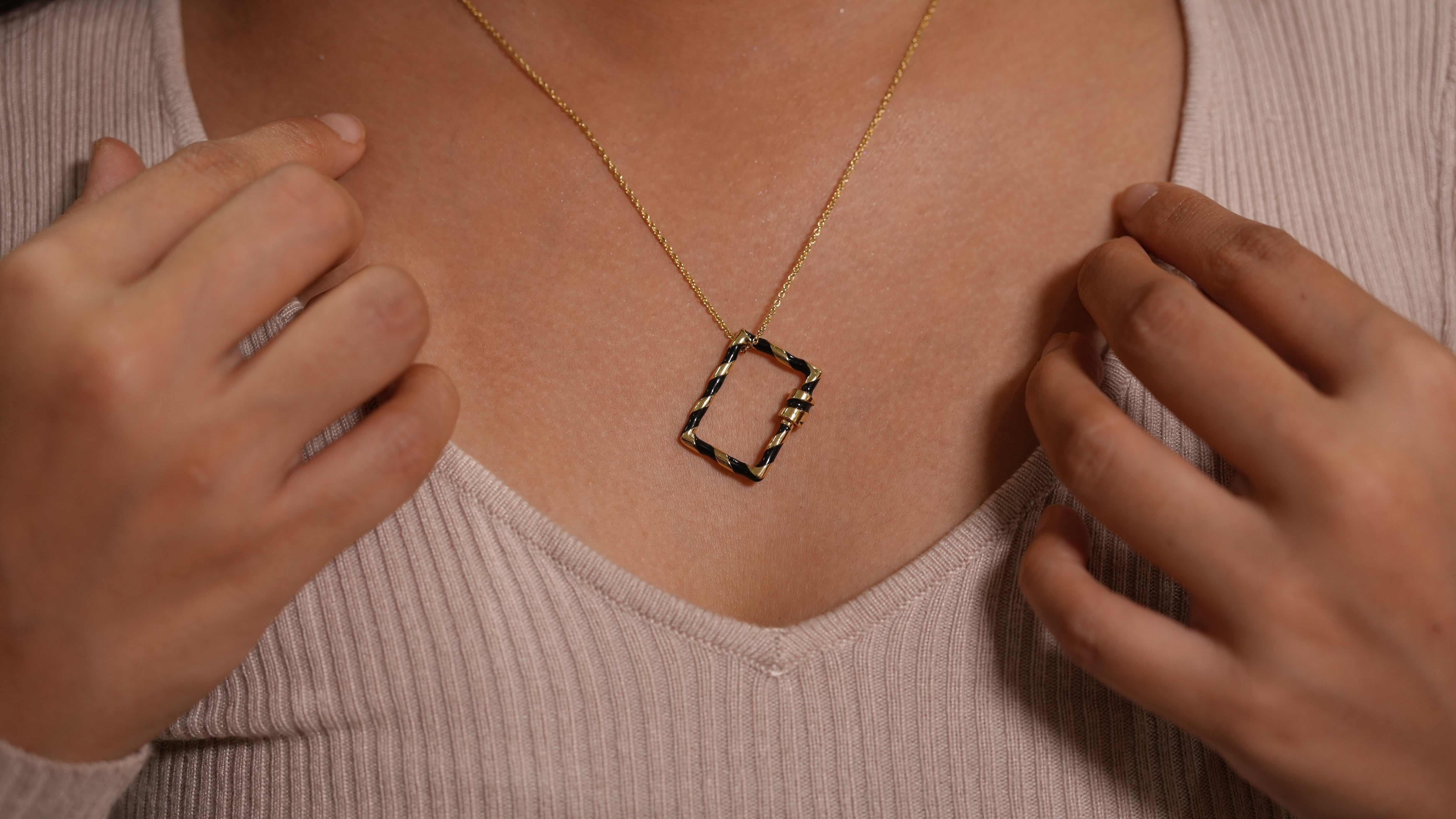 Candy Link Necklace Black