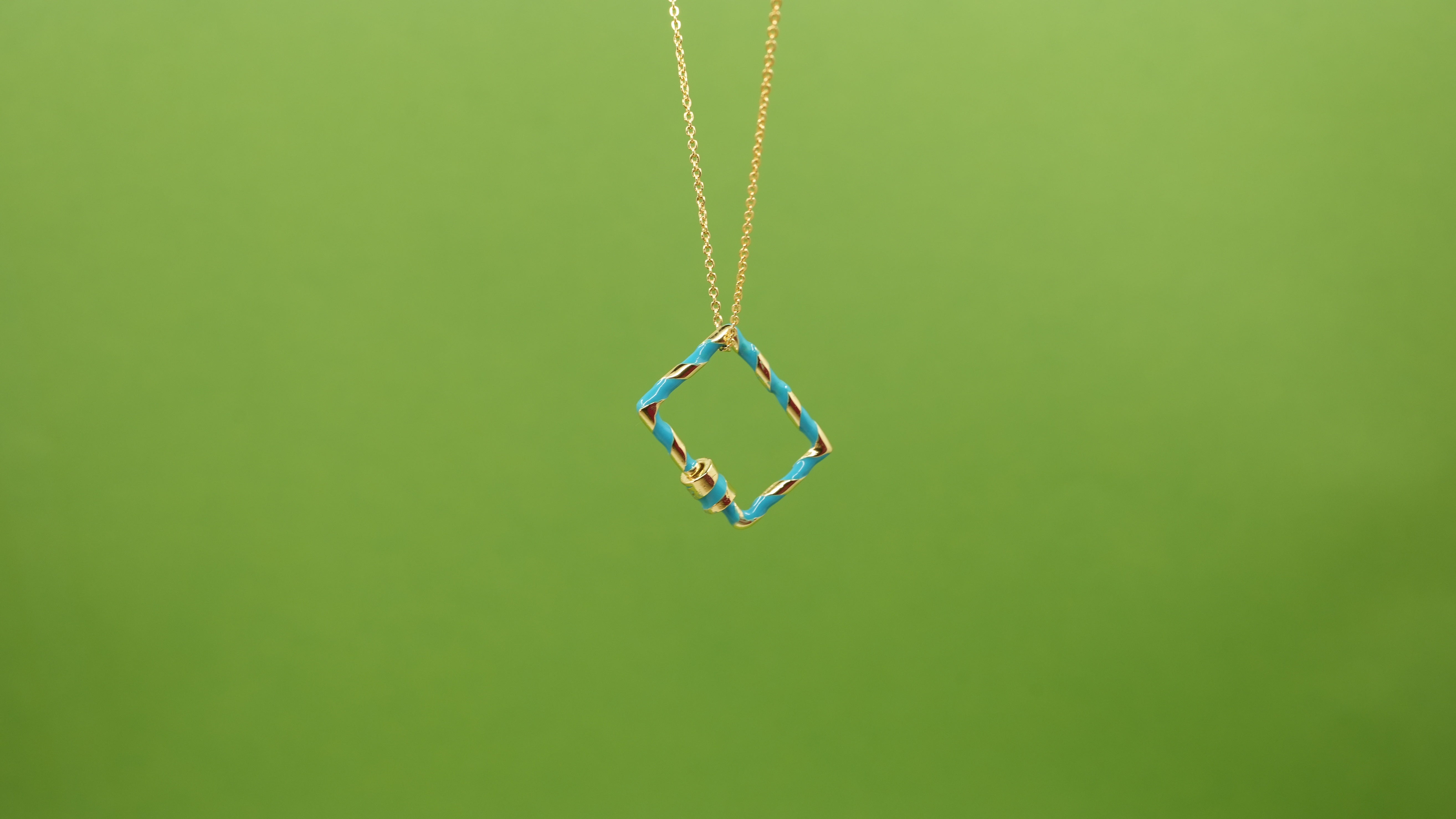 Candy Link Necklace Blue
