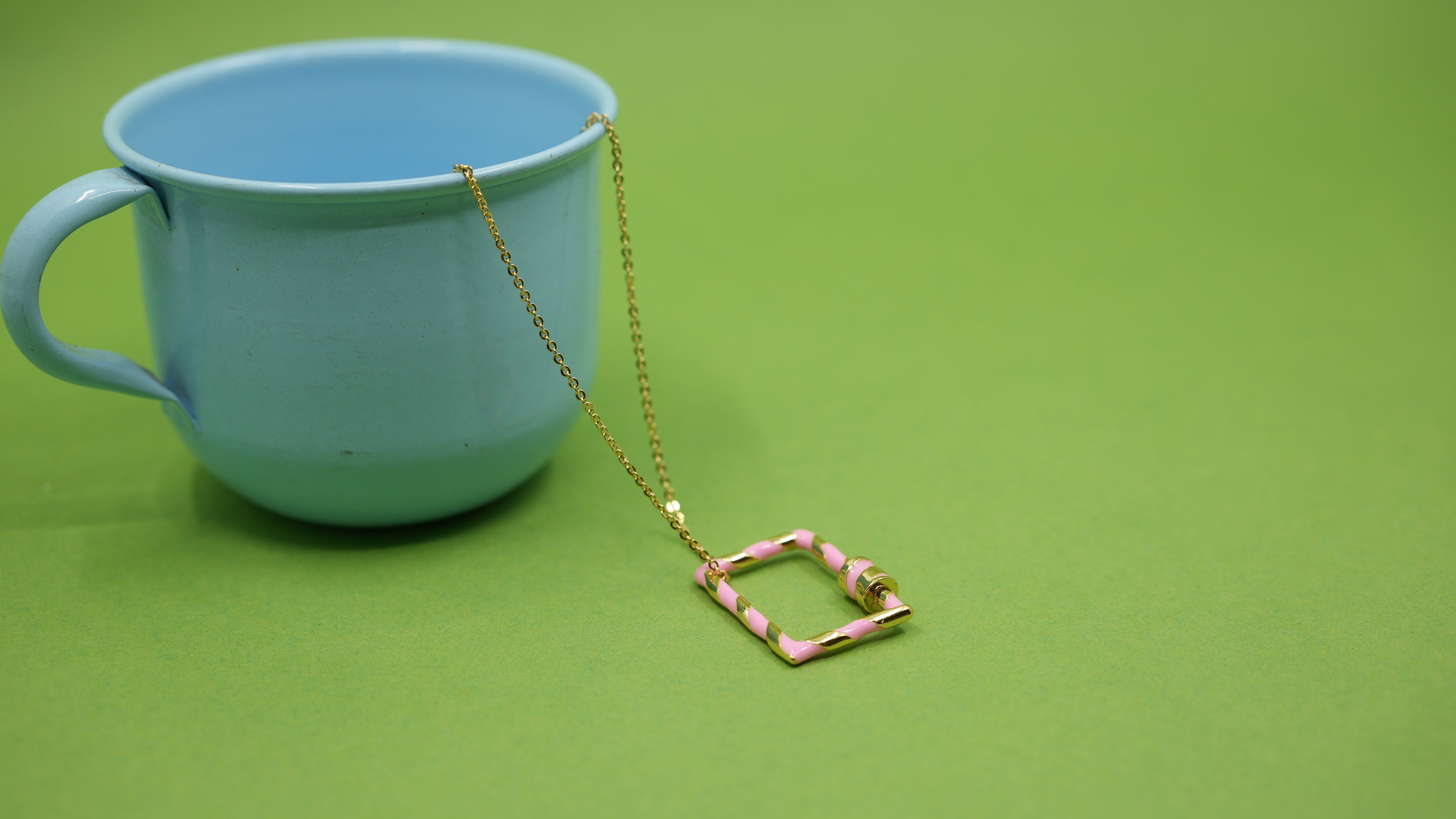 Candy Link Necklace Pink