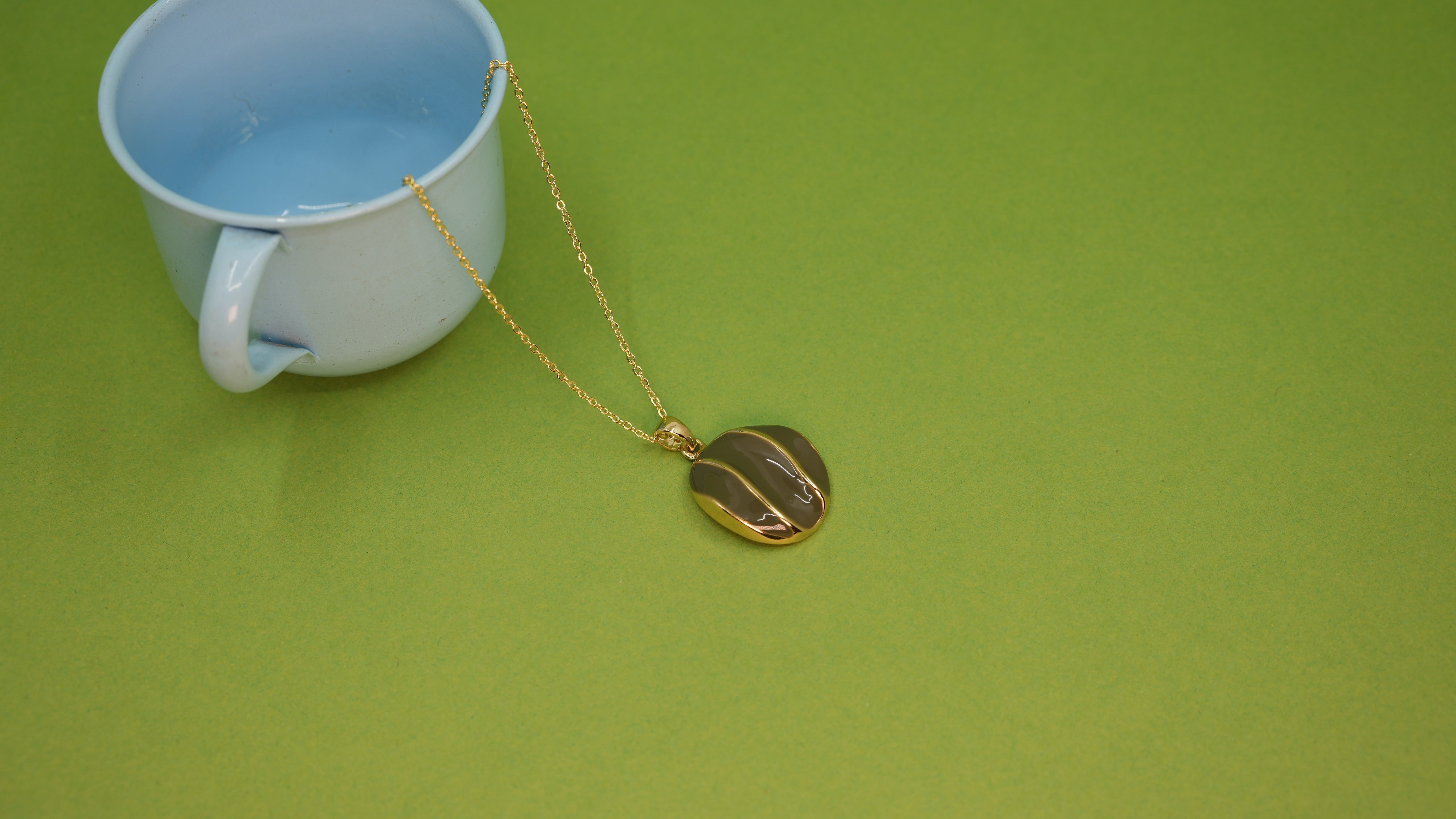 Echo Lines Enamel Necklace Green