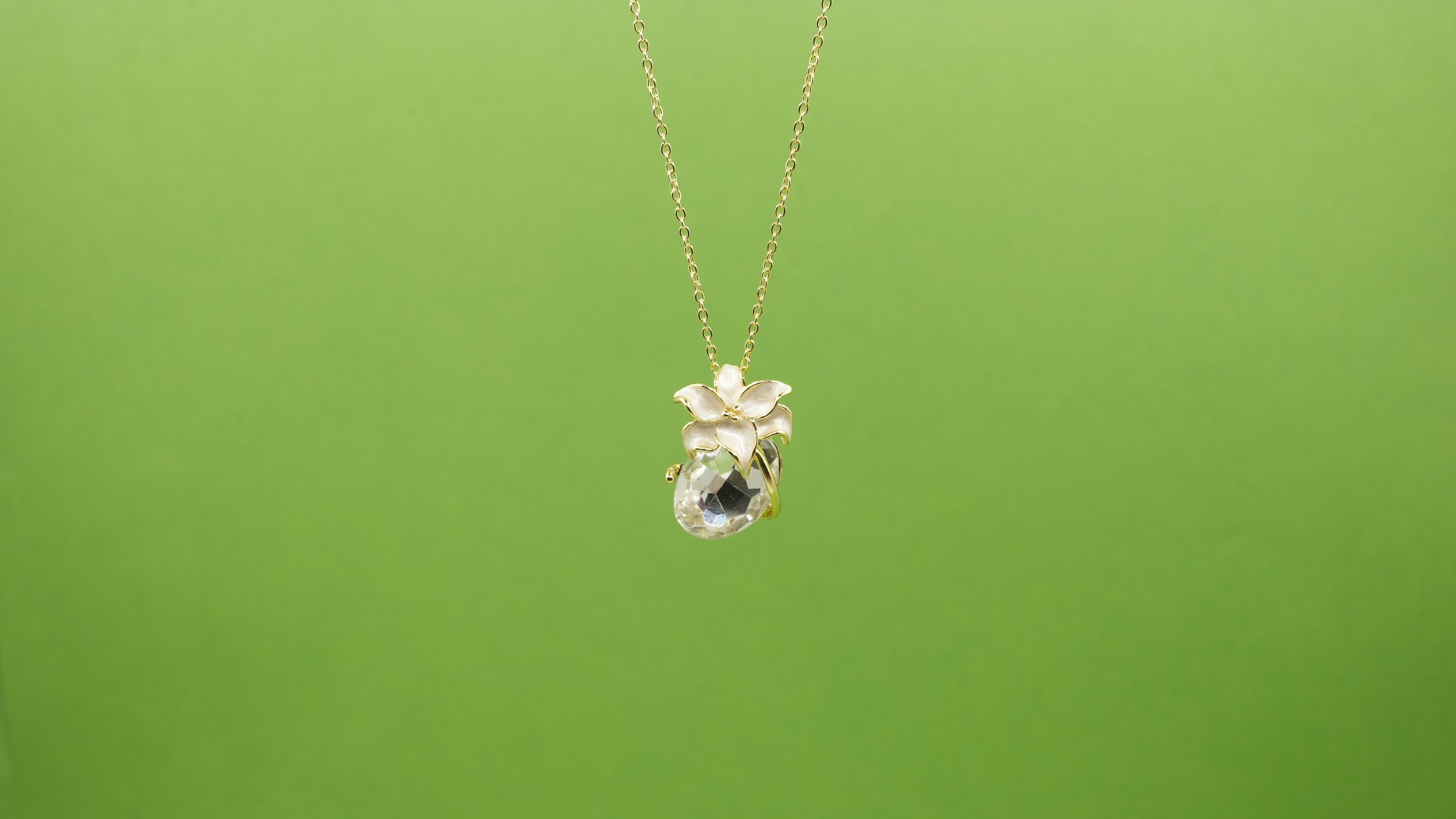 Floral Fusion Enamel Necklace White