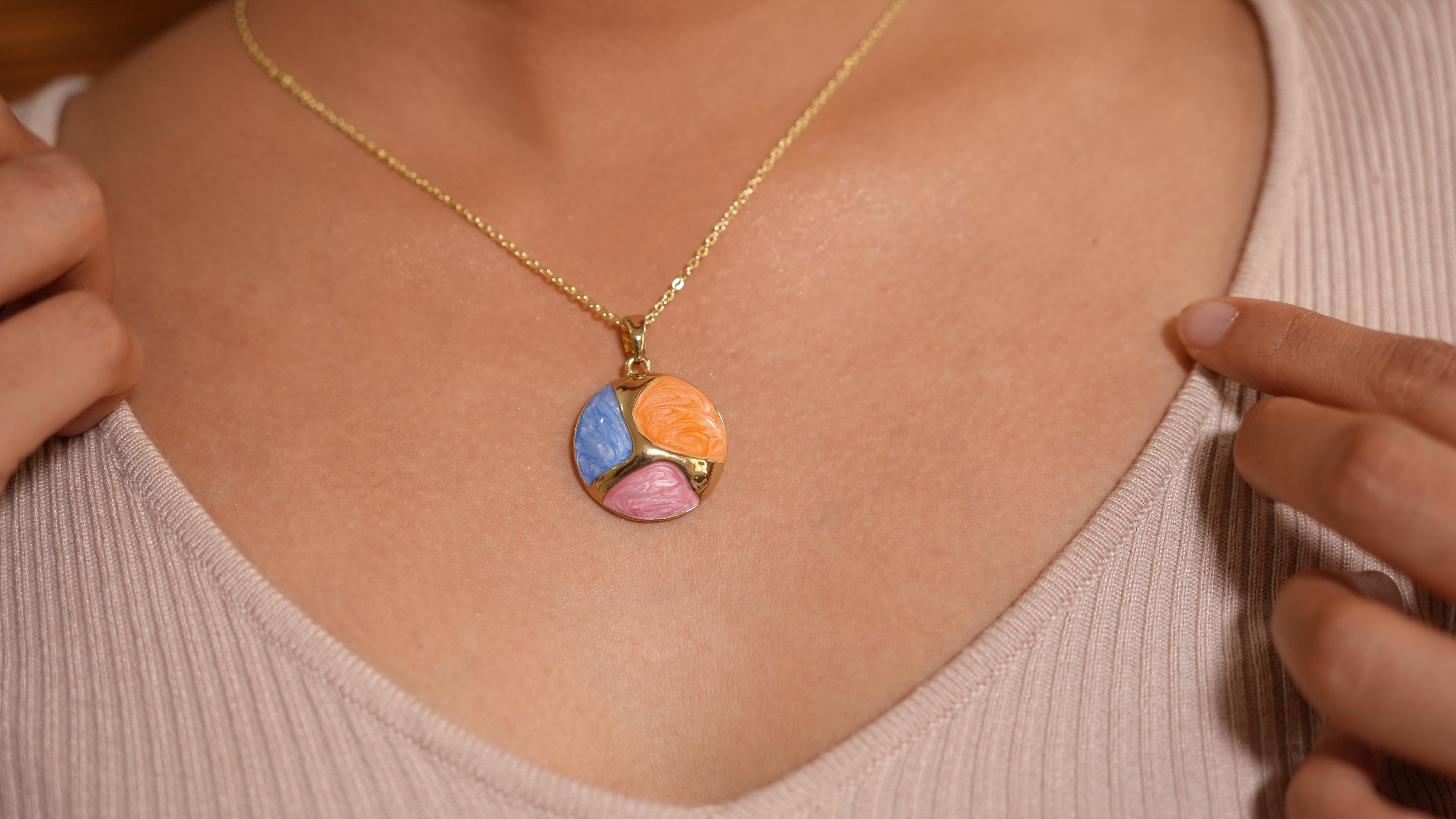 Sculpted Colours Necklace
