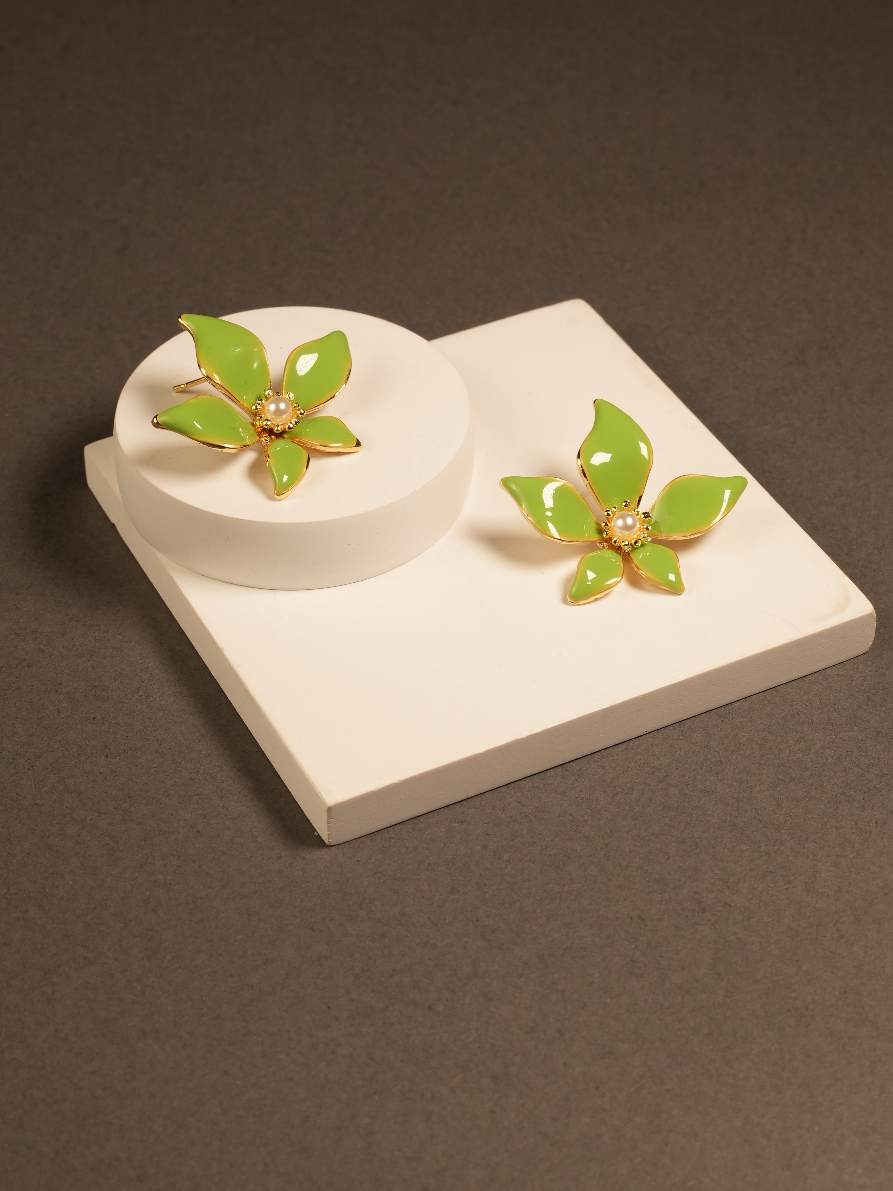 Wild mint eccestra bloom