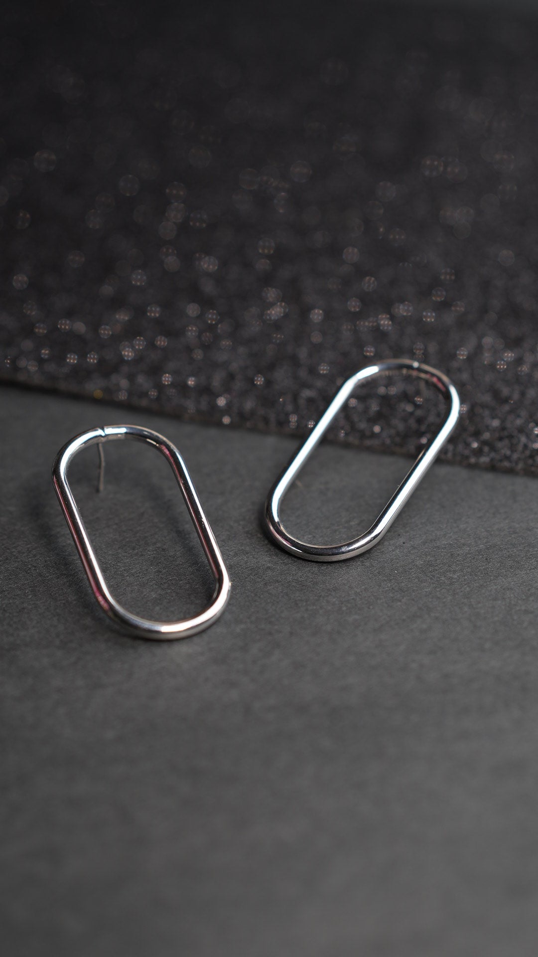 Geometric oval due