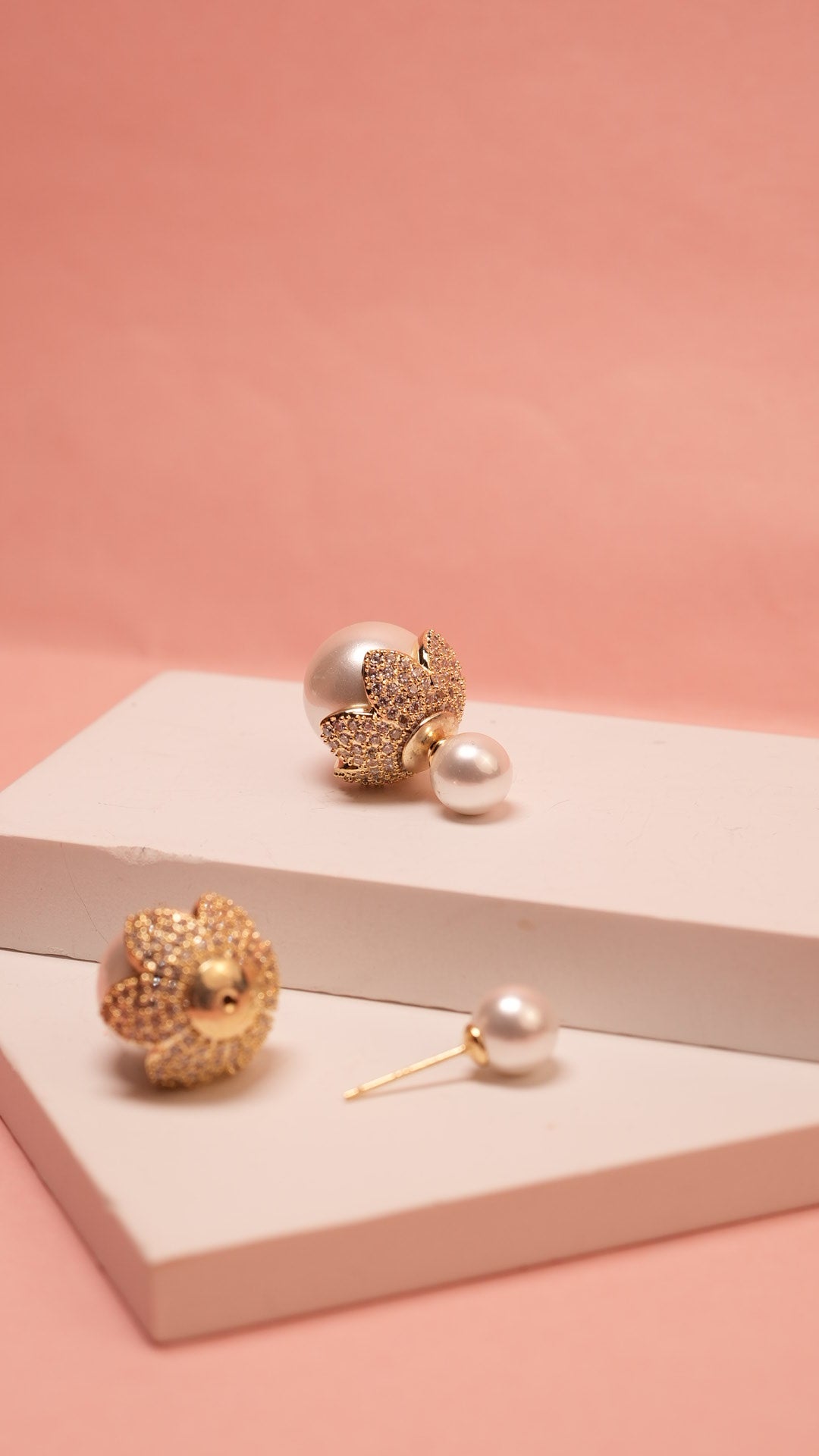 Studded floral golden