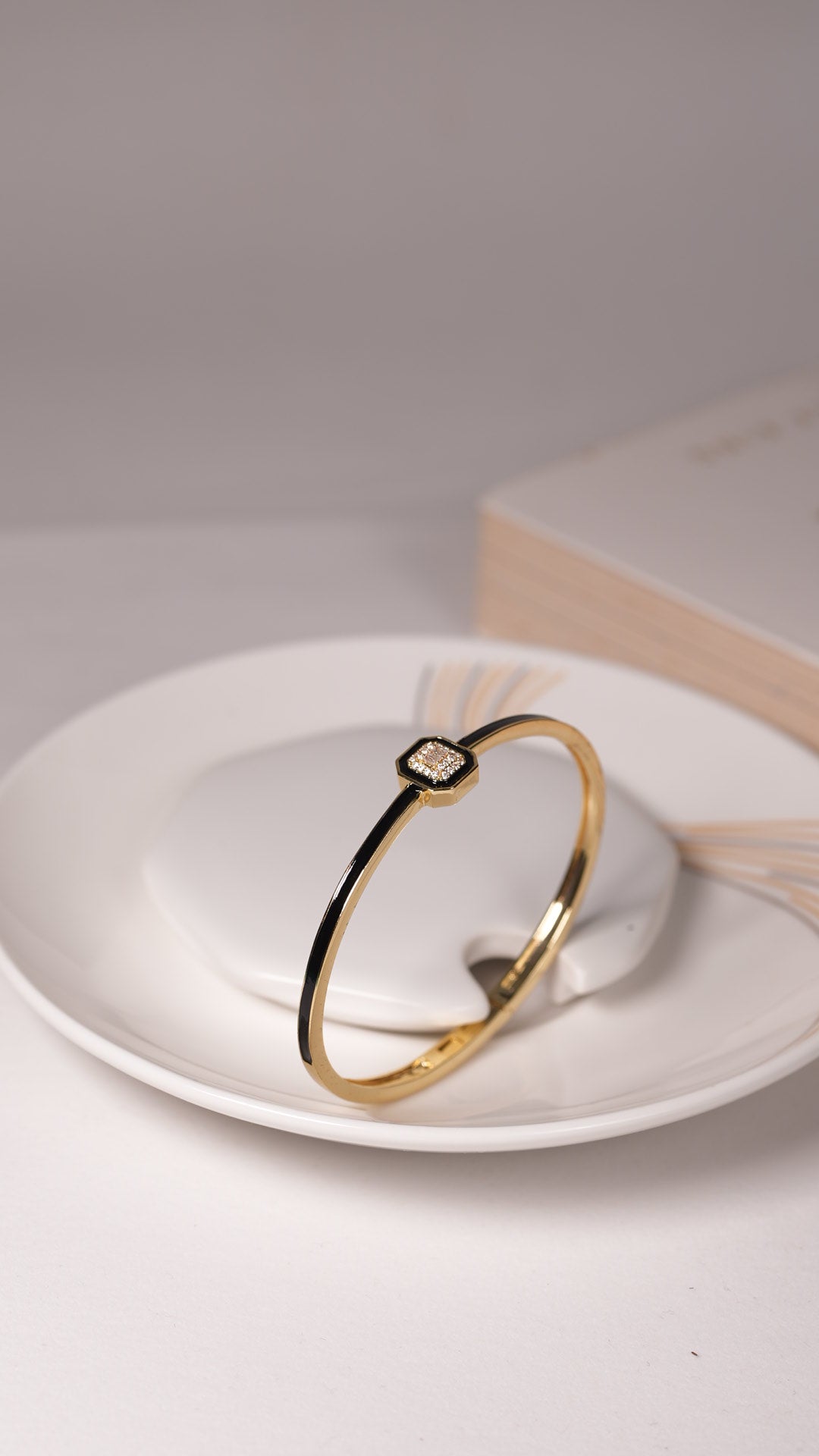 Noir emblem bracelet