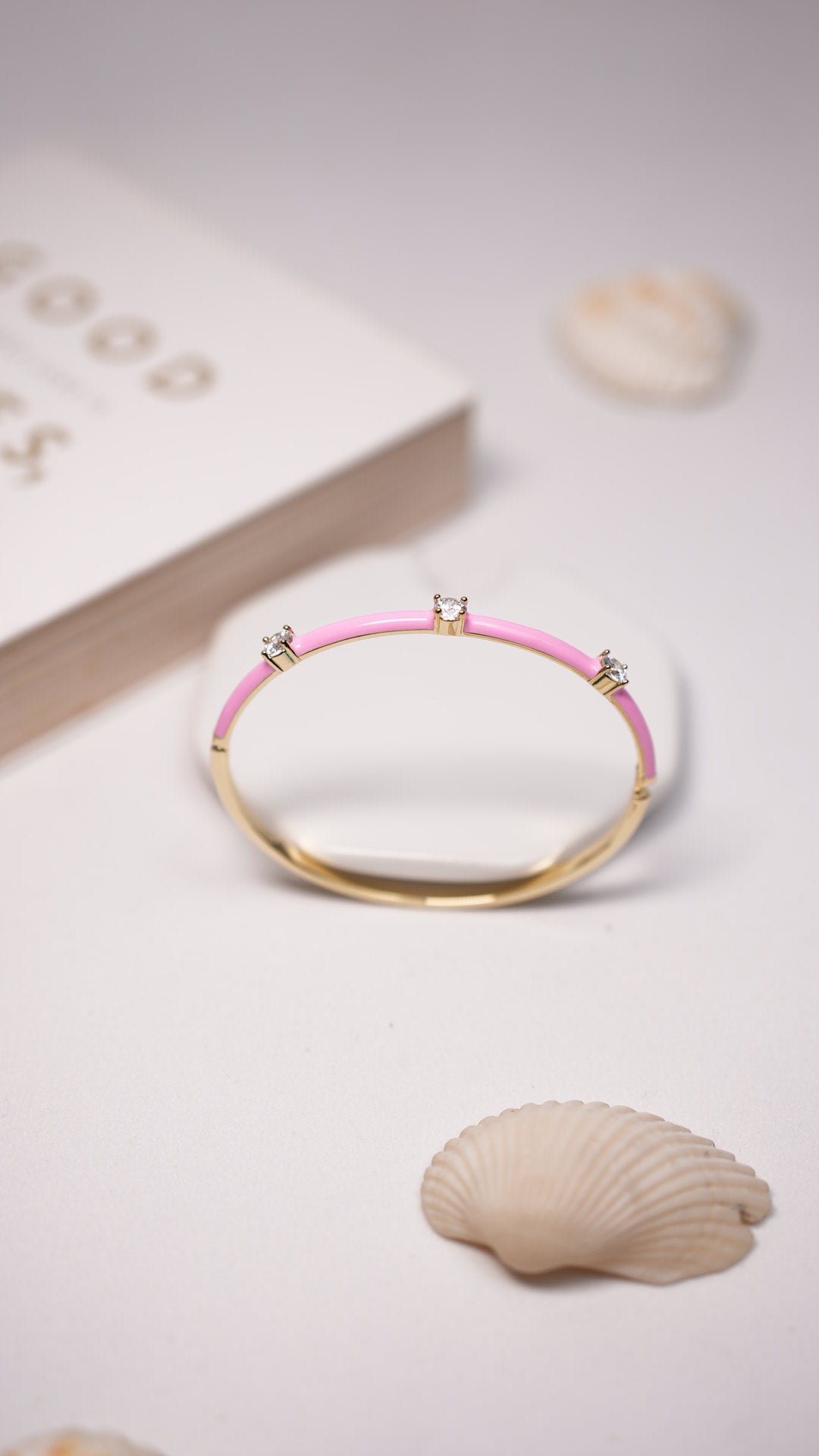 Blush sparkle bracelet