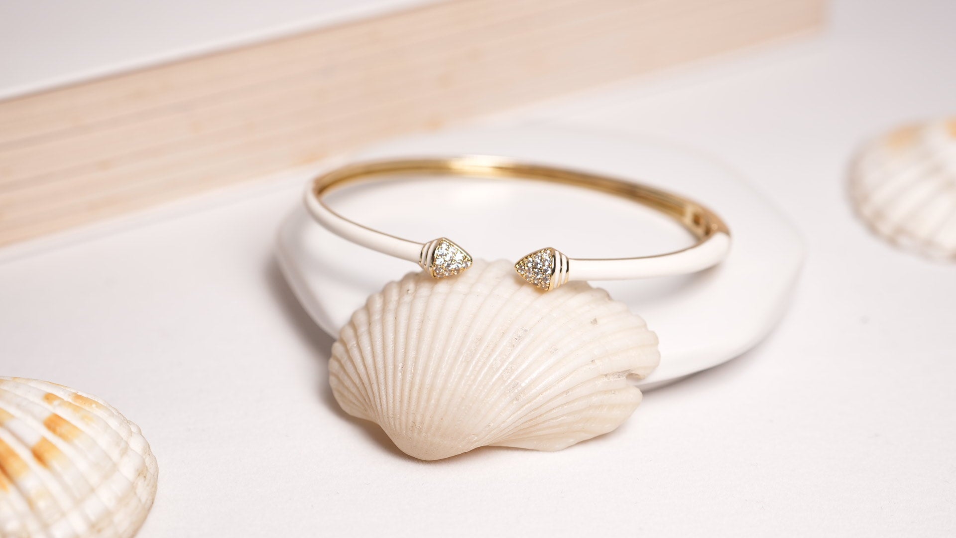 Ivory spike bracelet