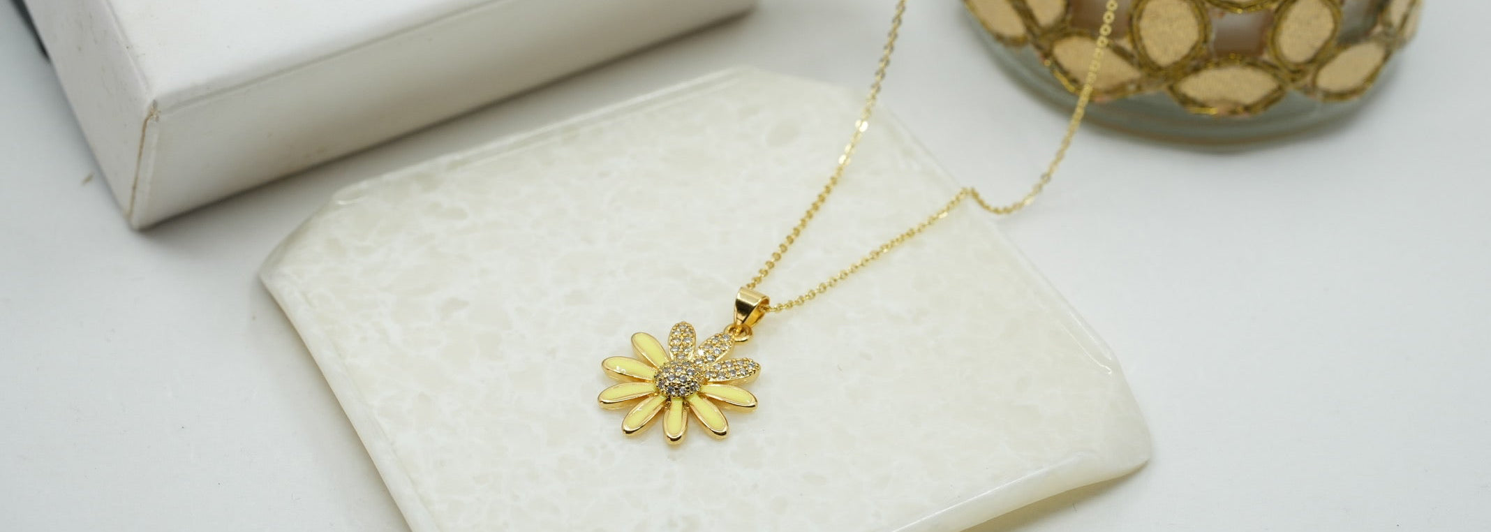 Sunny Bloom Yellow Necklace