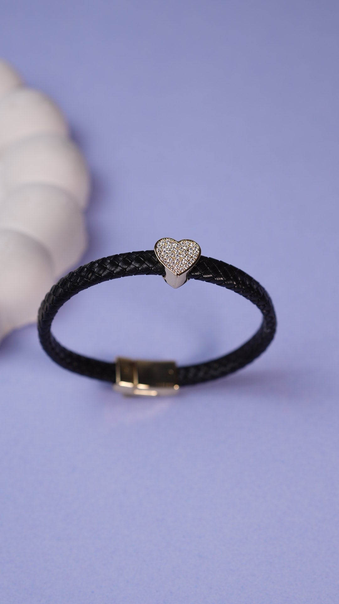 Noir leather bracelet