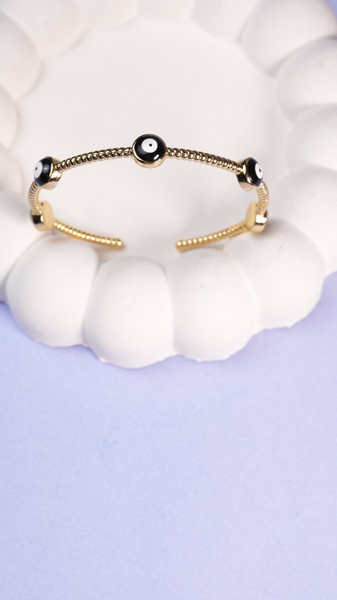 Noir nazar cuff