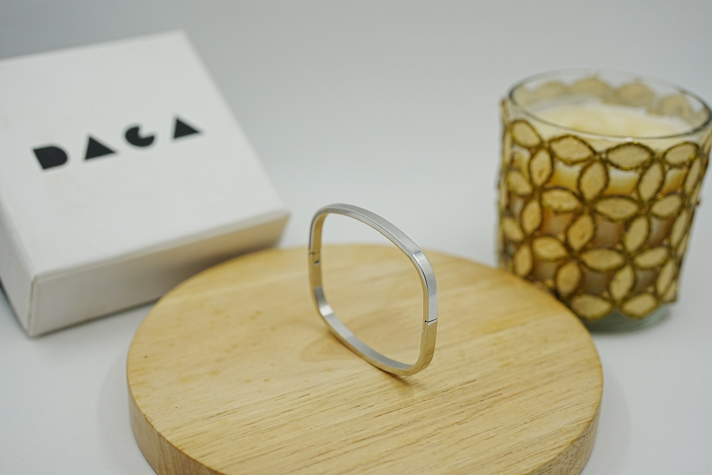 Glossy Silver Thin Square (small)