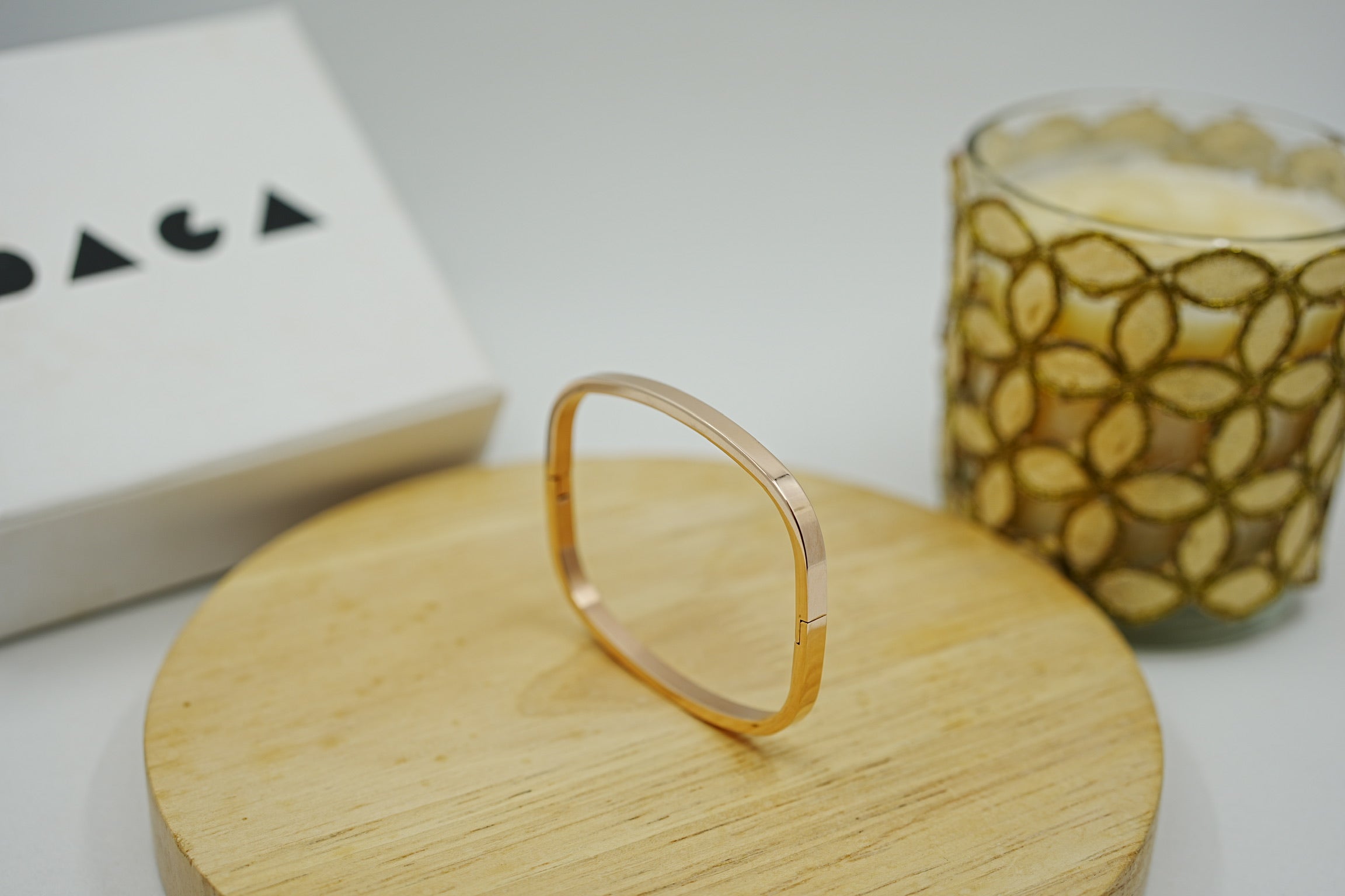 Glossy Rosegold Thin Square (small)