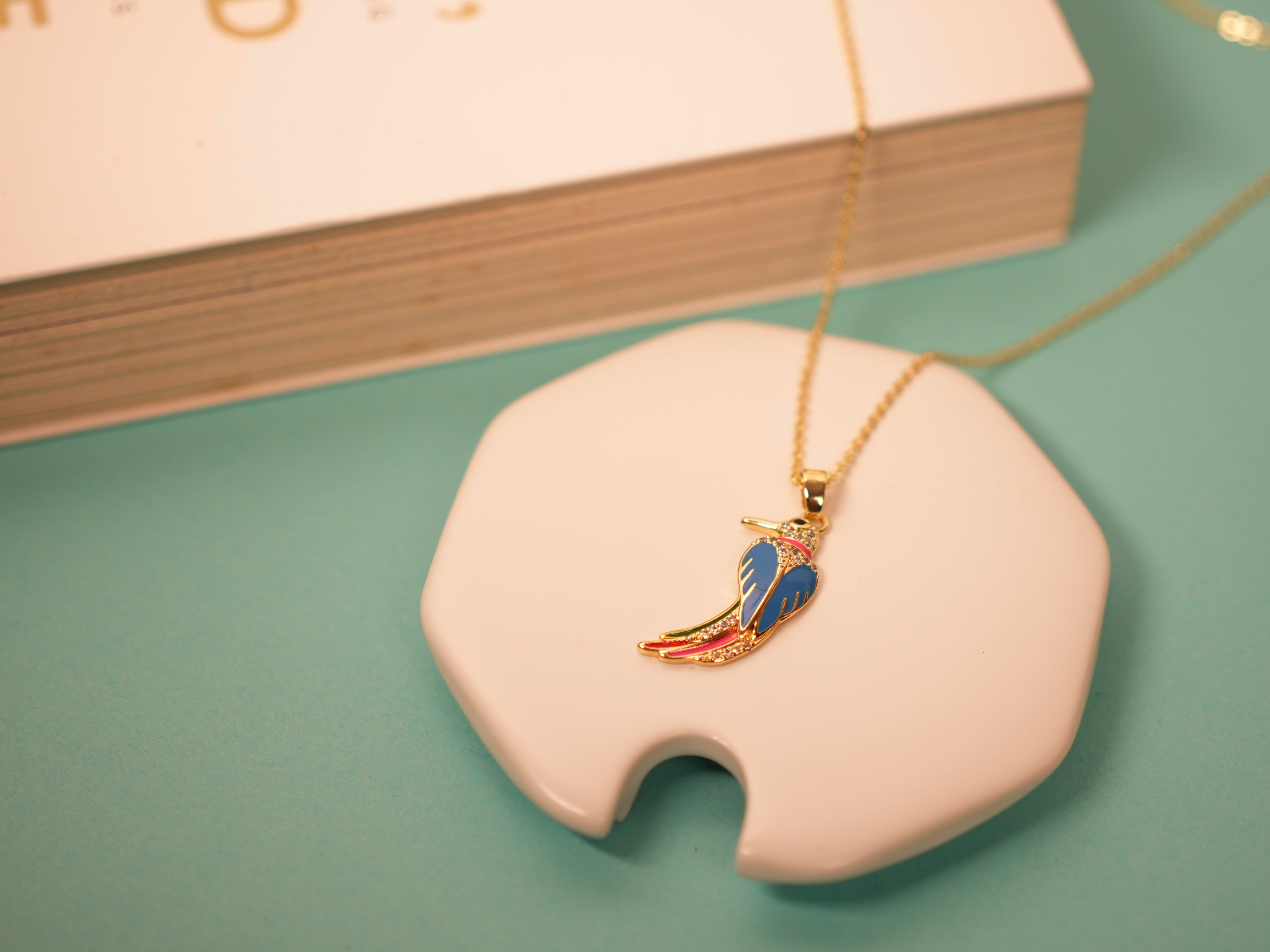 Canary Song Blue necklace