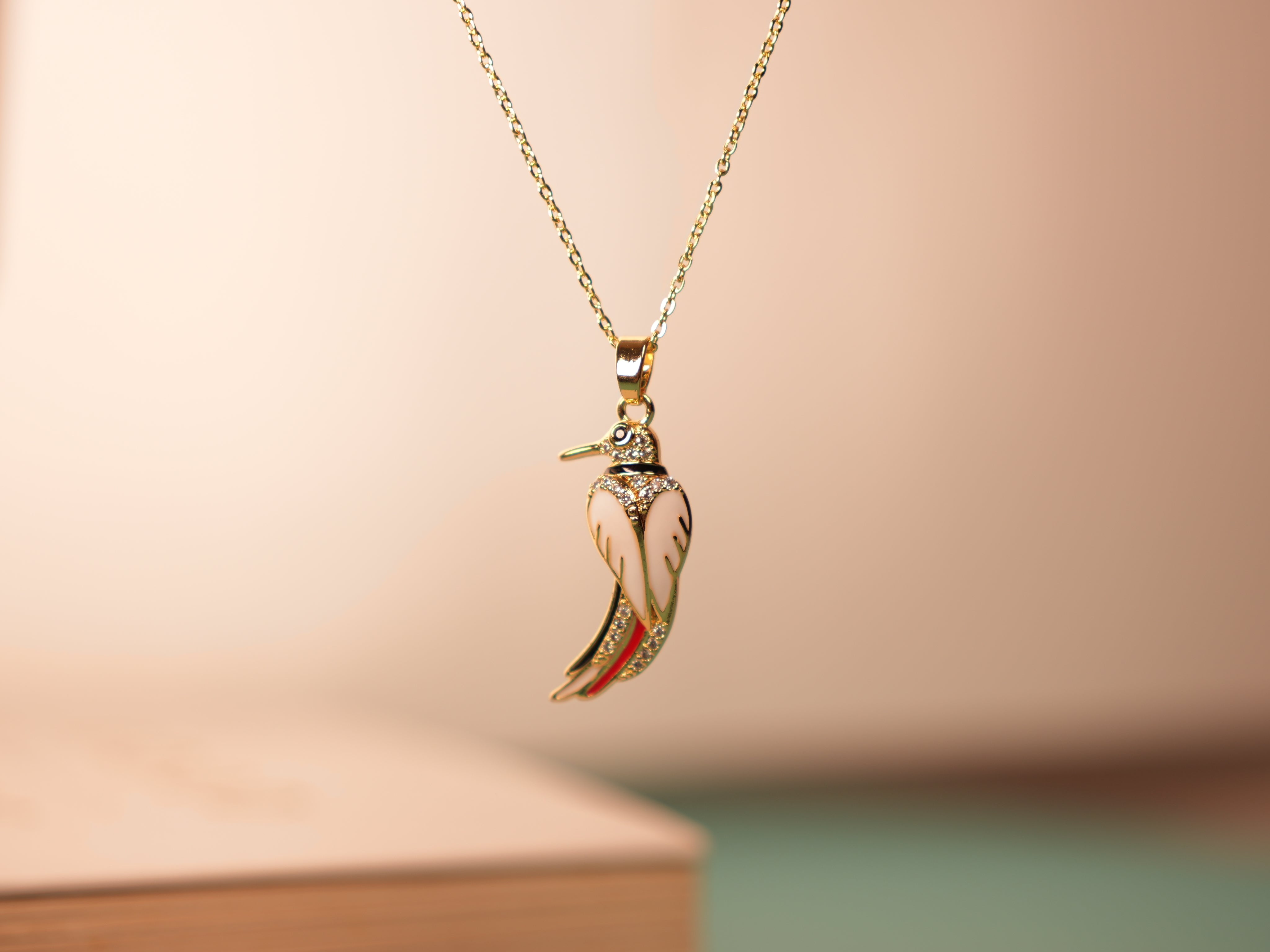 Canary Song white Necklace