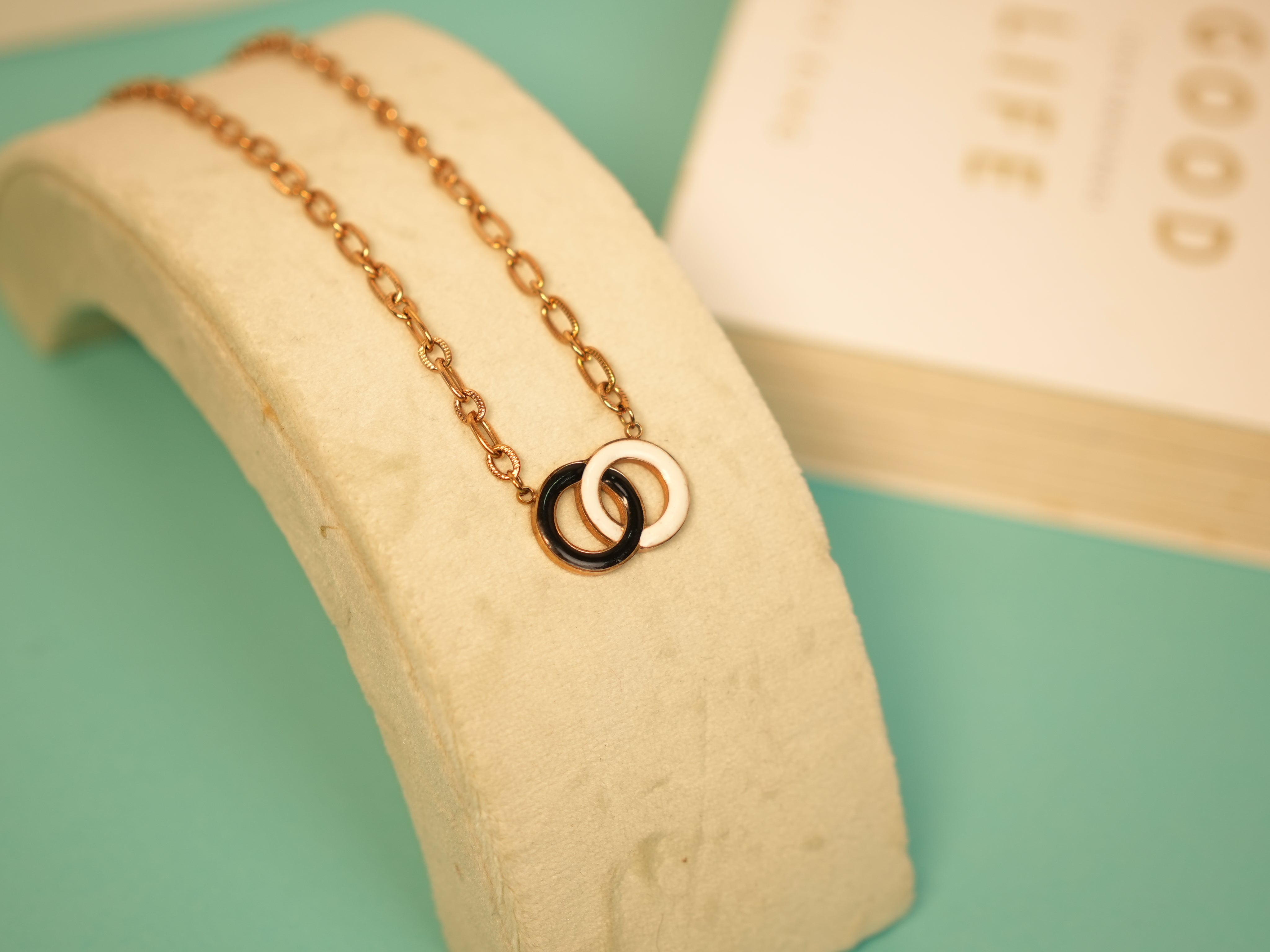 Eterna Bond Necklace
