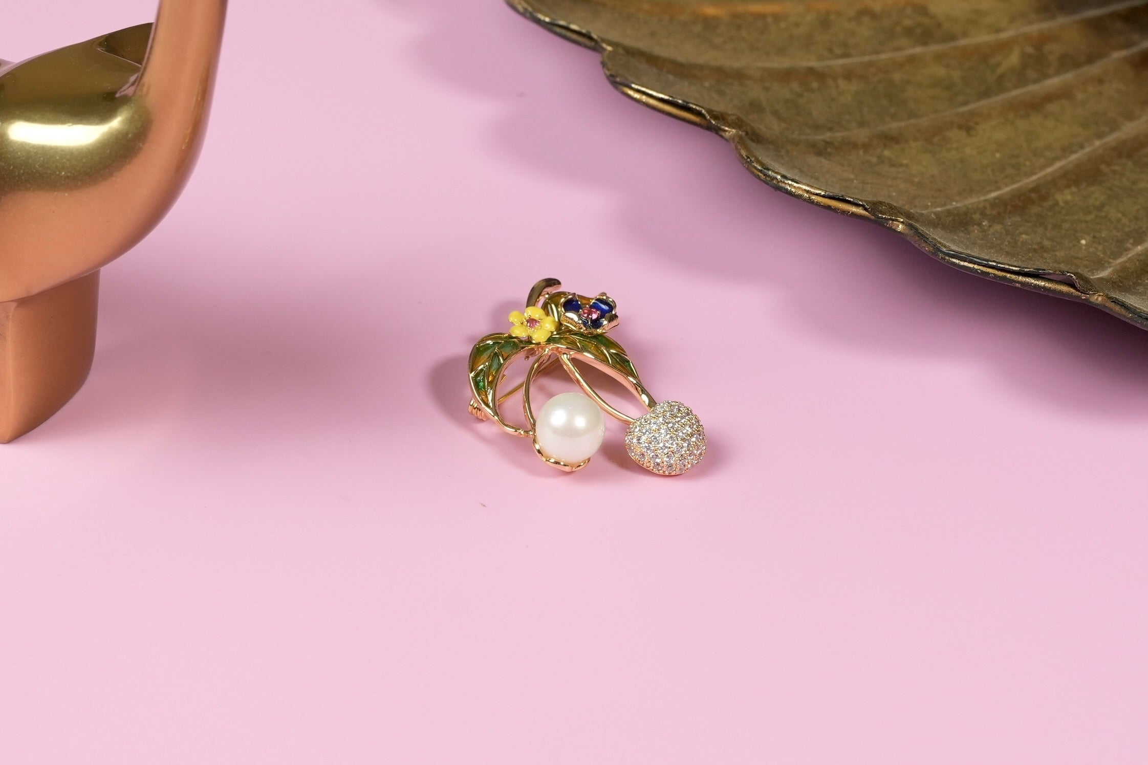 Leafy Flower Brooch