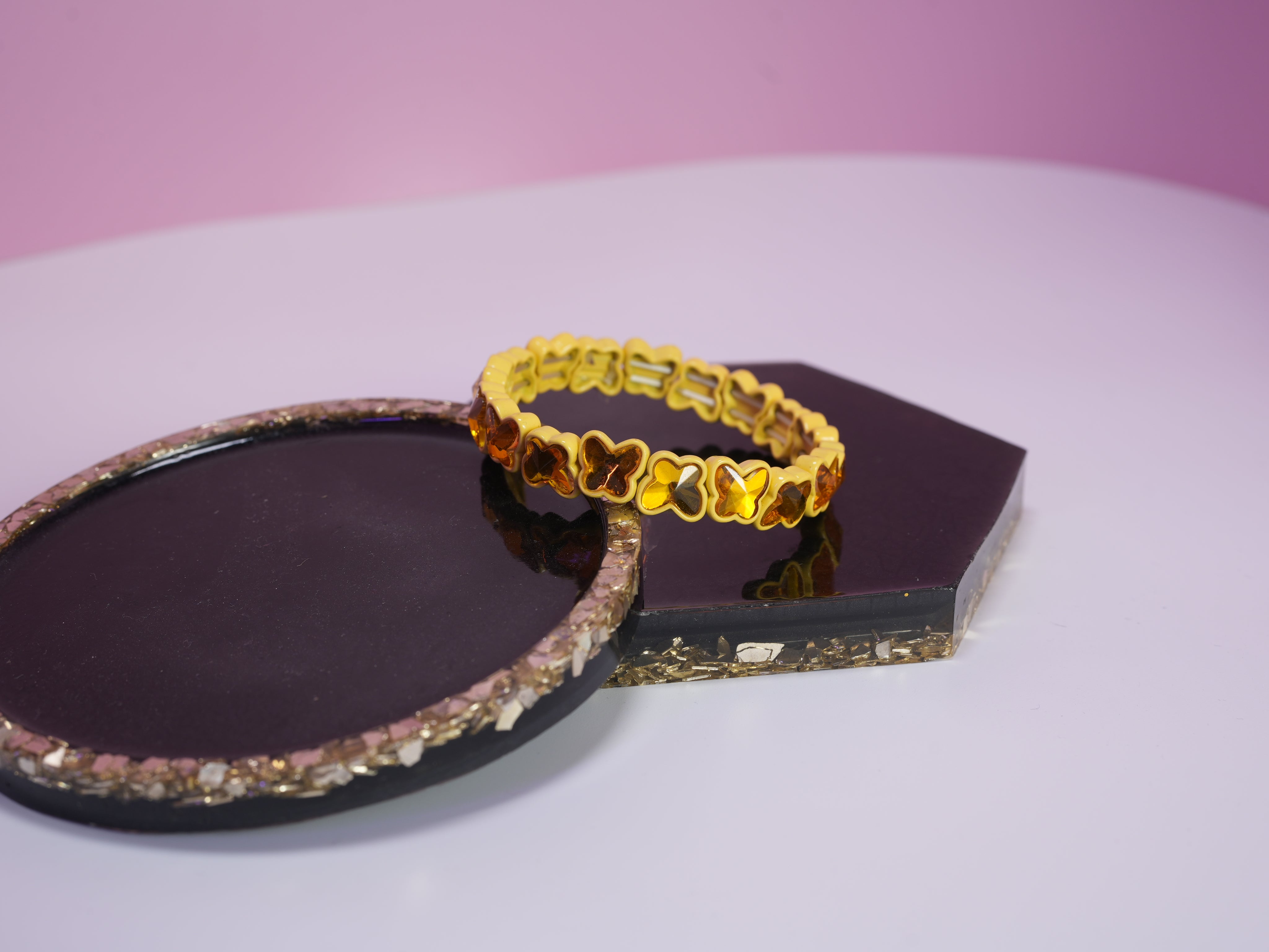 Butterfly elastic bracelet yellow