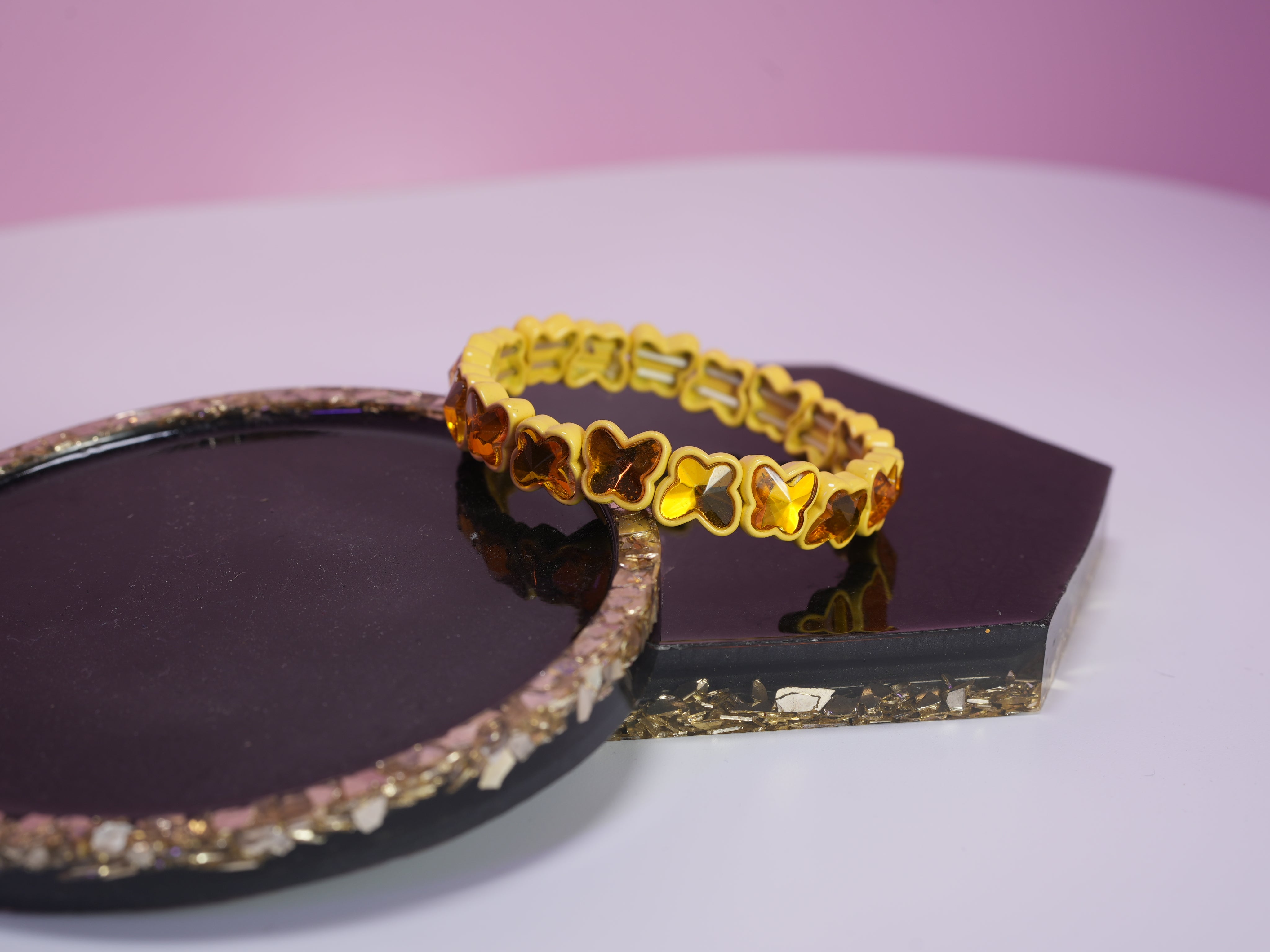 Butterfly elastic bracelet yellow