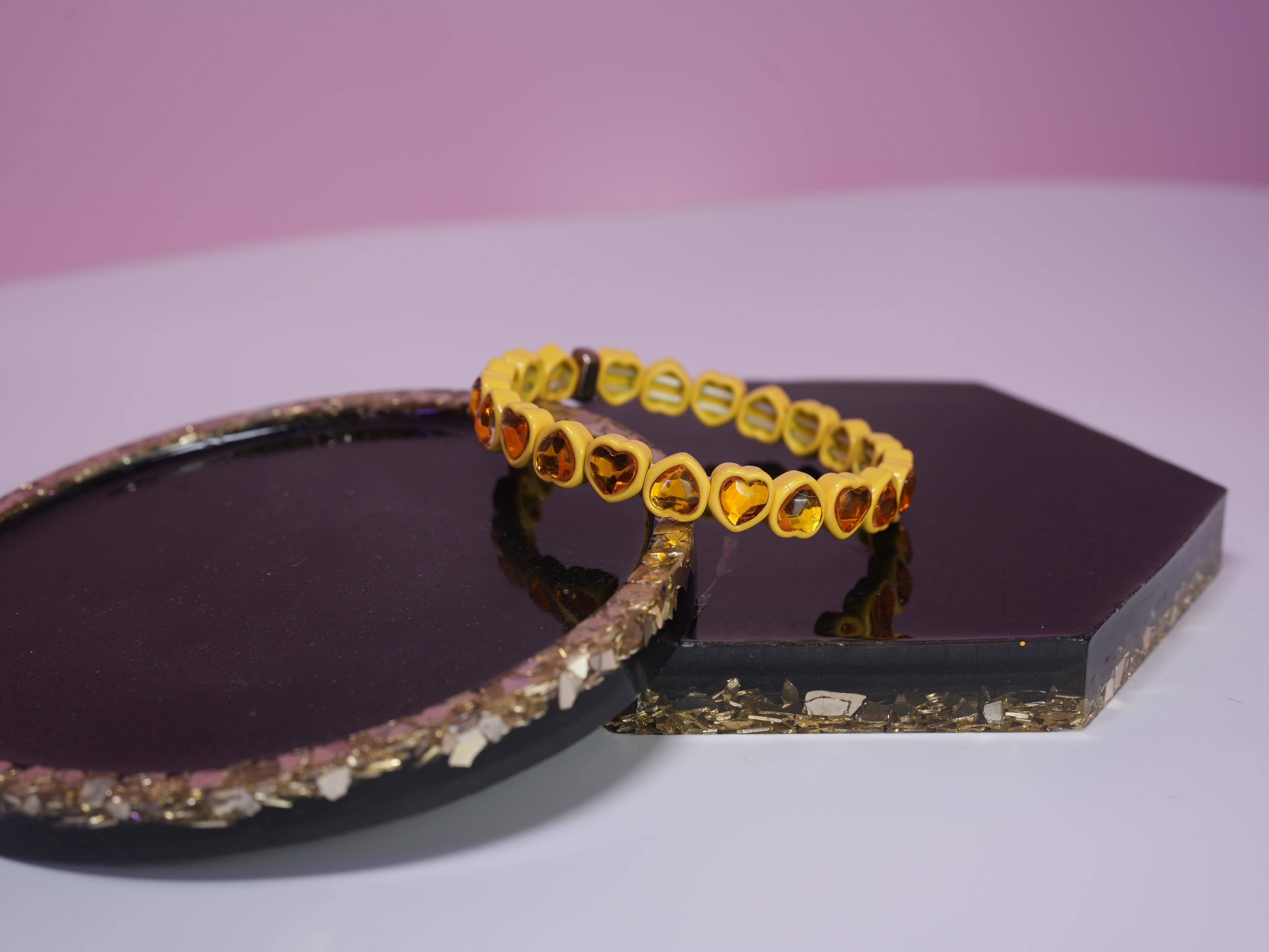 Heart elastic bracelet yellow