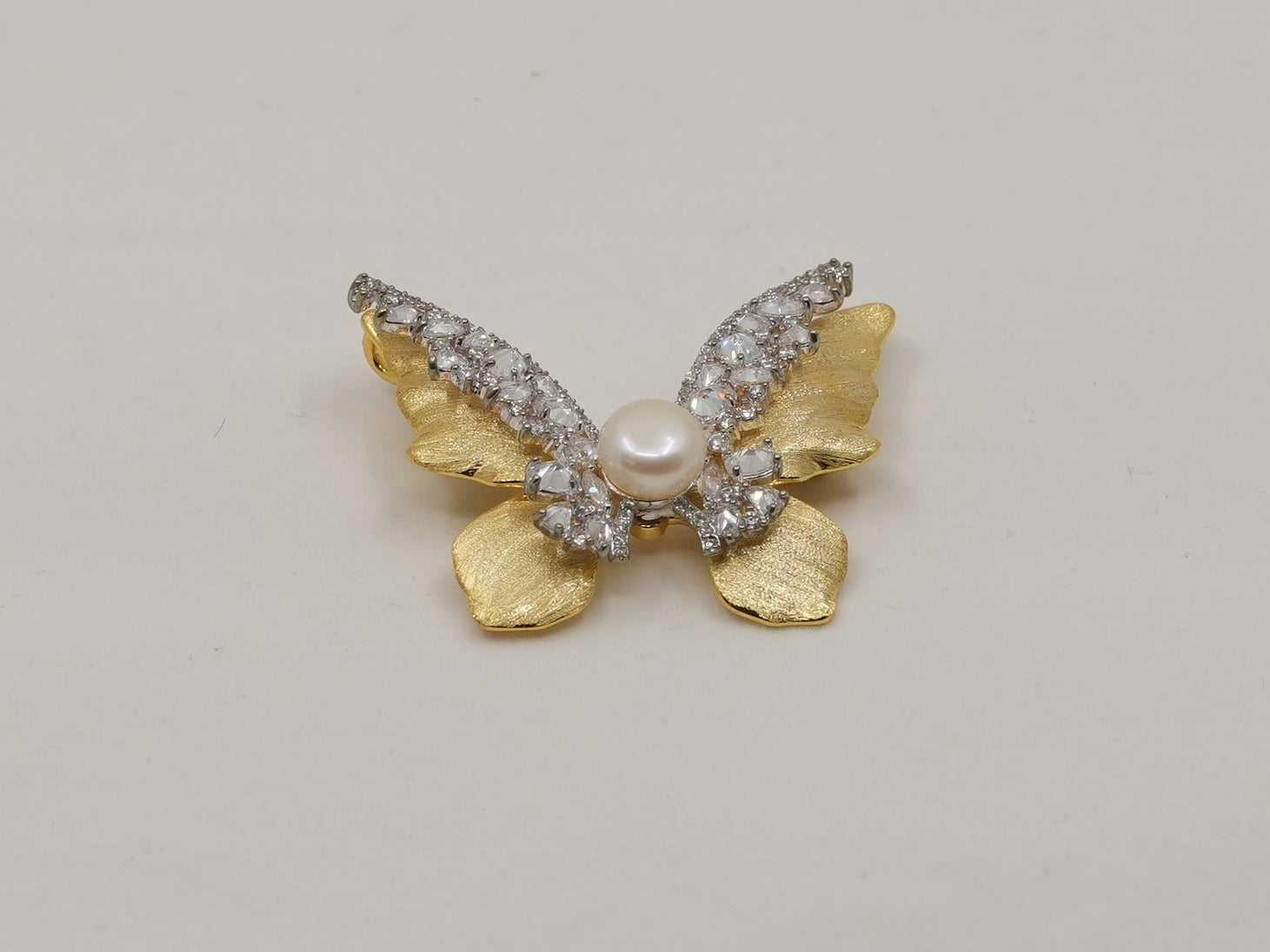 Gold & diamond butterfly brooch