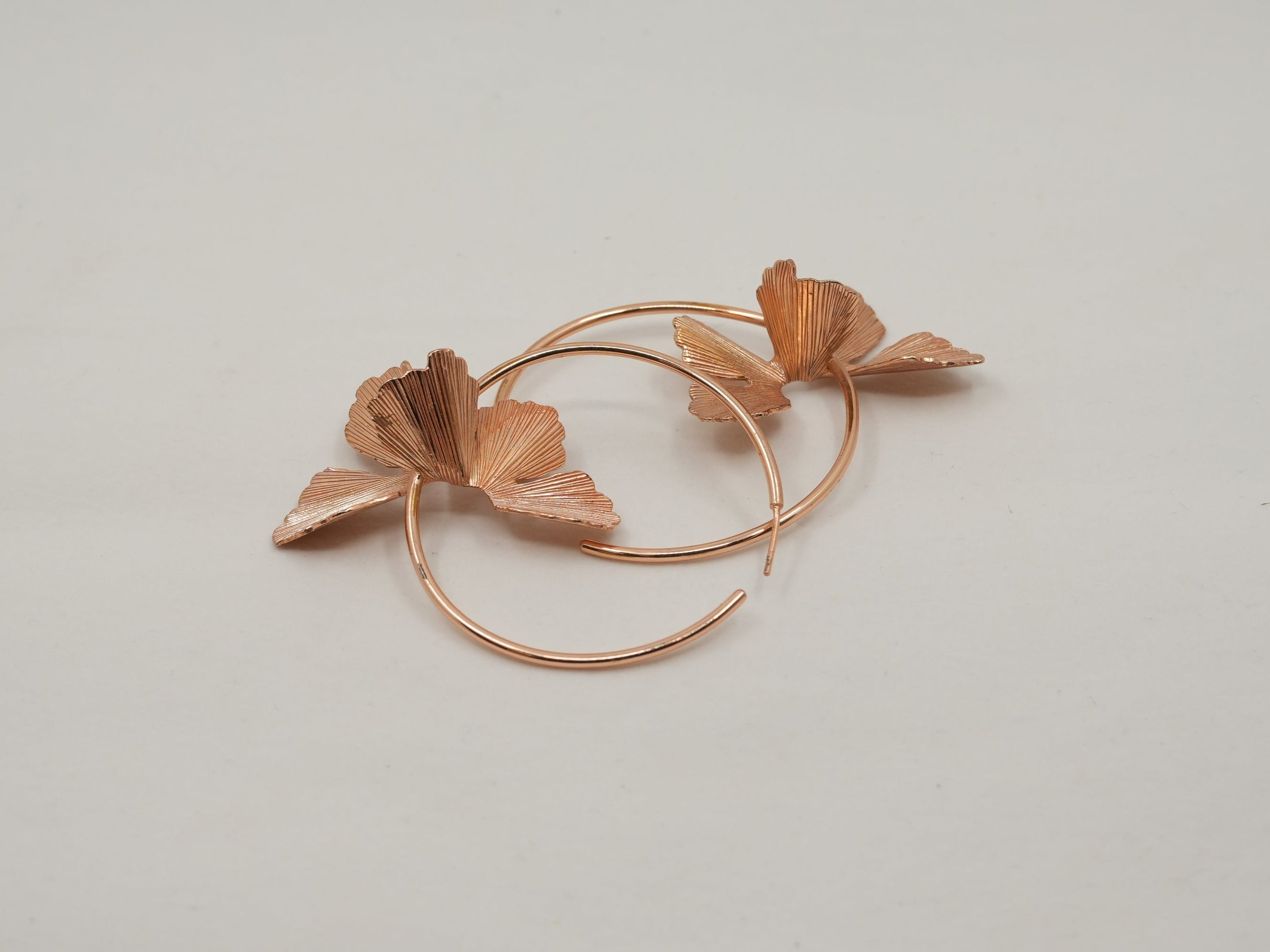 Floral hoop rose gold
