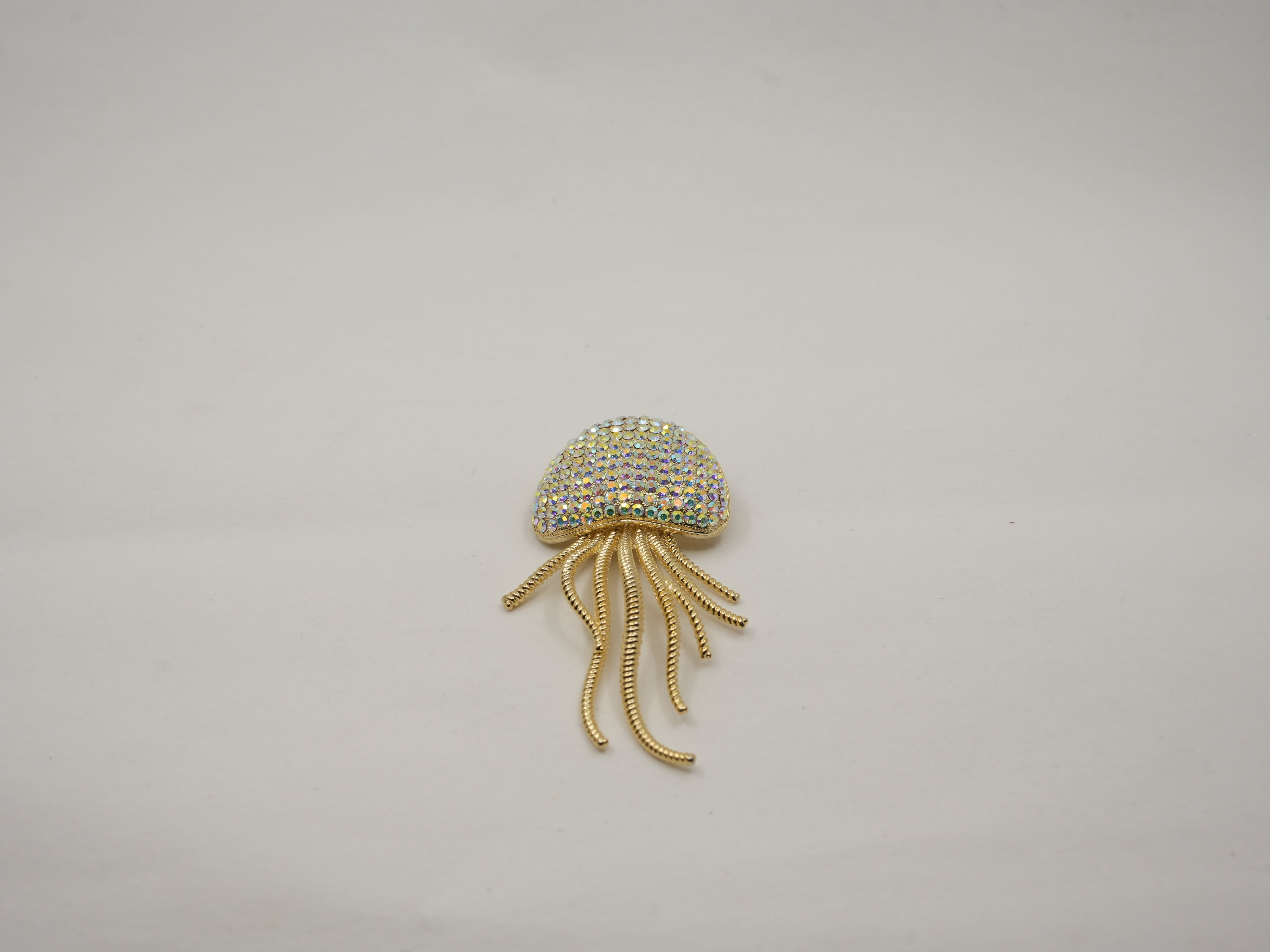 Jellyfish brooch