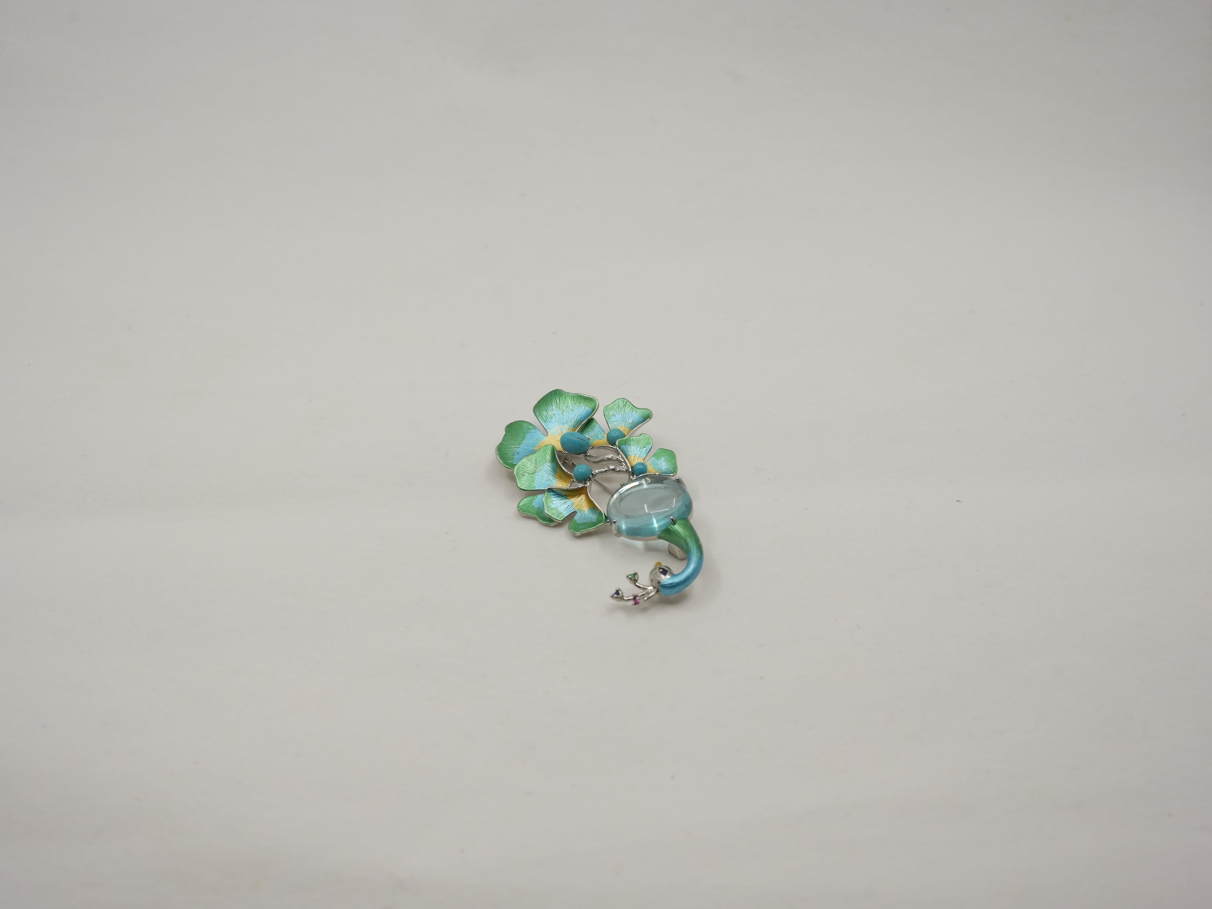 Peacock garden brooch