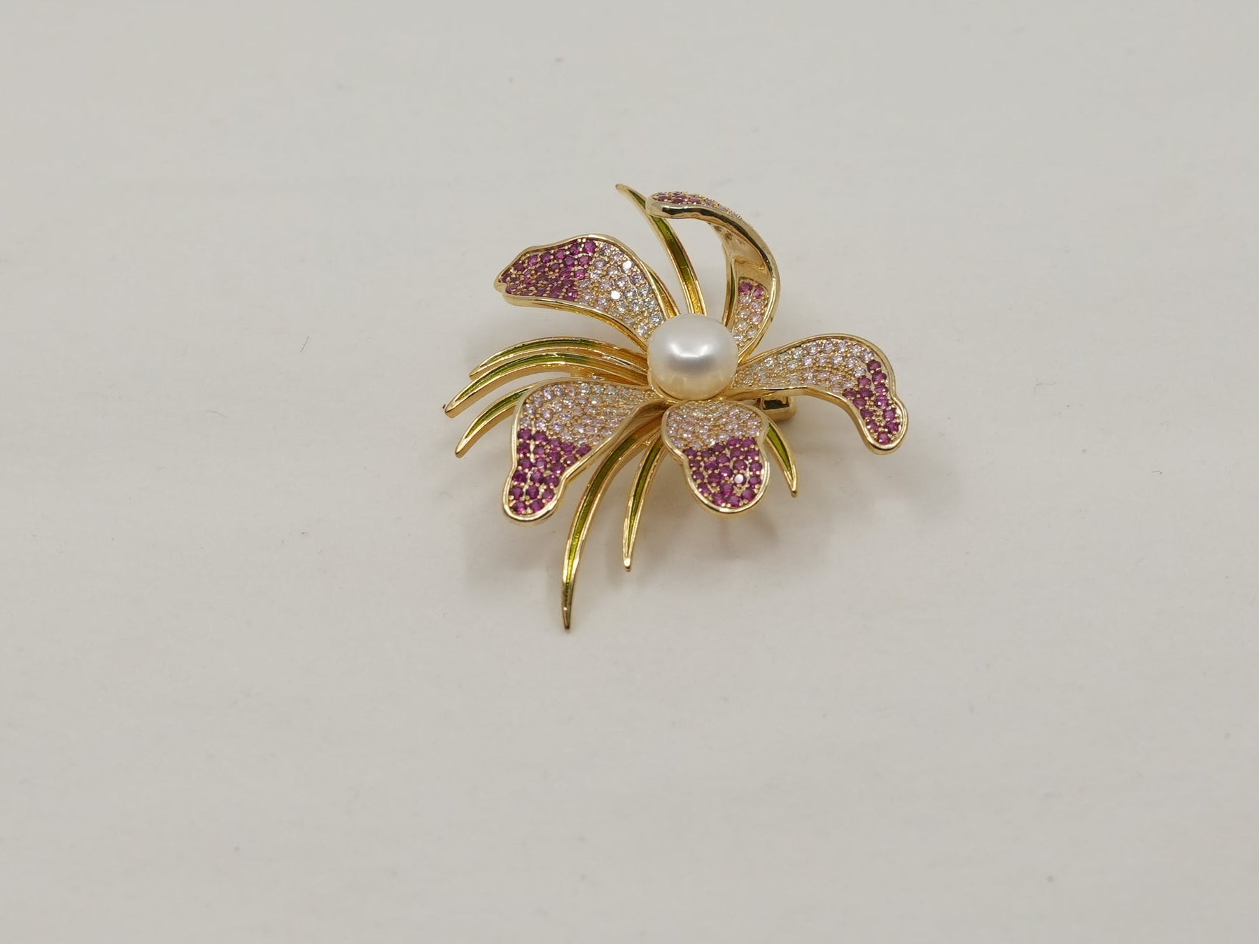 Pink Pearl Petal Spark Brooch