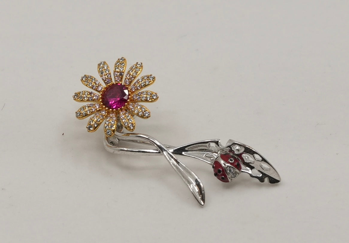 Daisy Delight Brooch