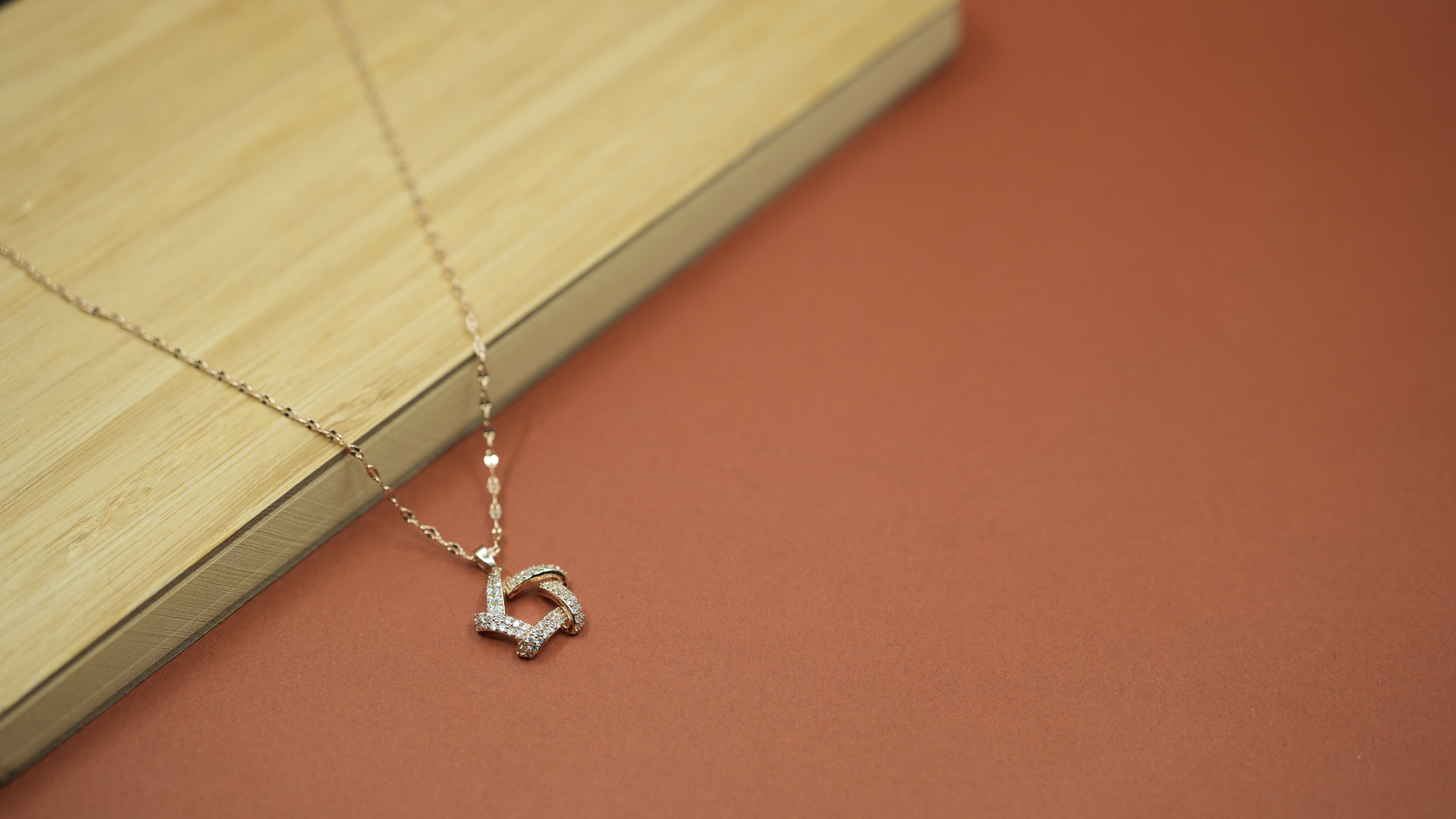 Pentra Gold studded necklace