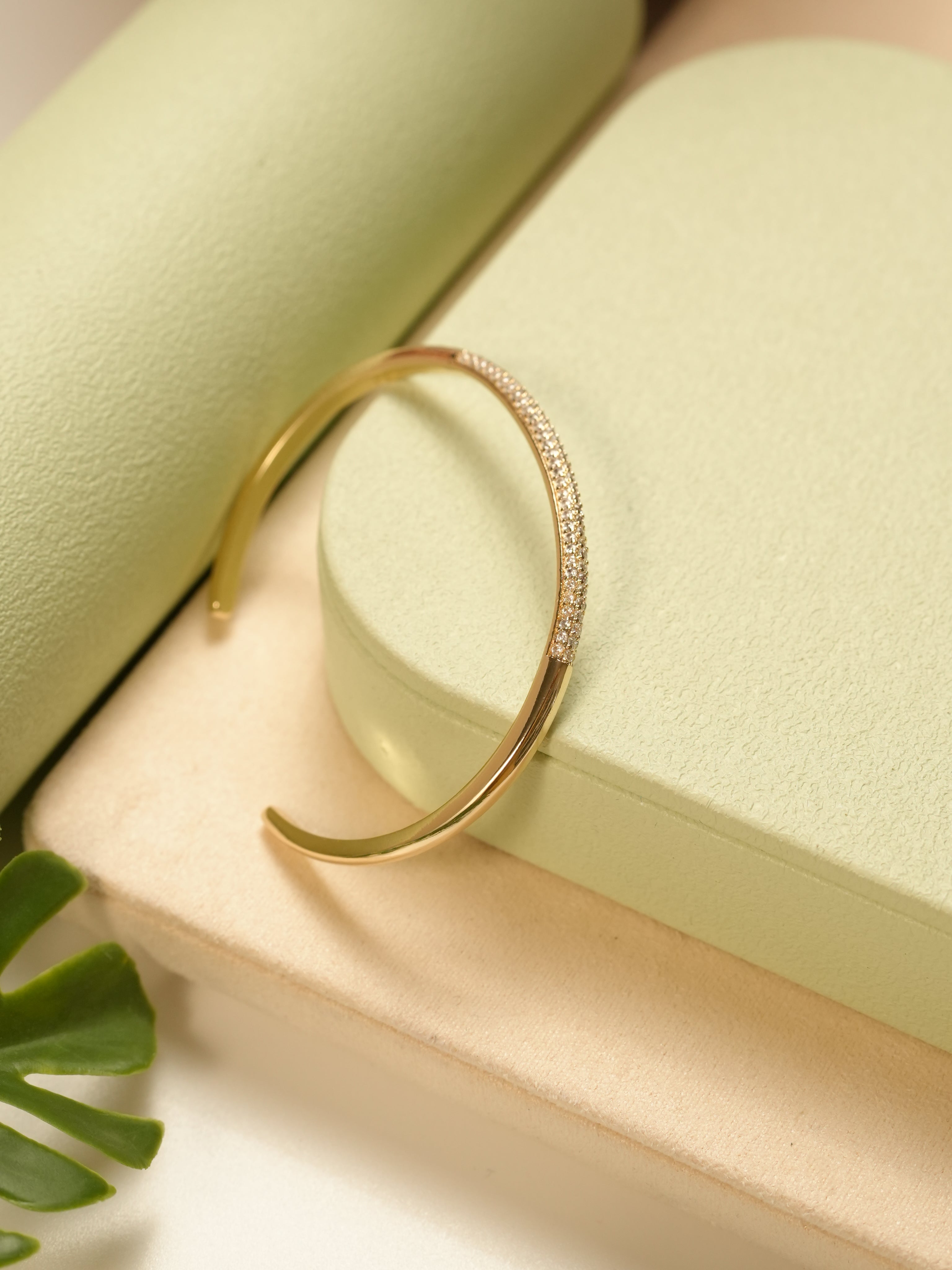 Gold Prism Spark Bracelet