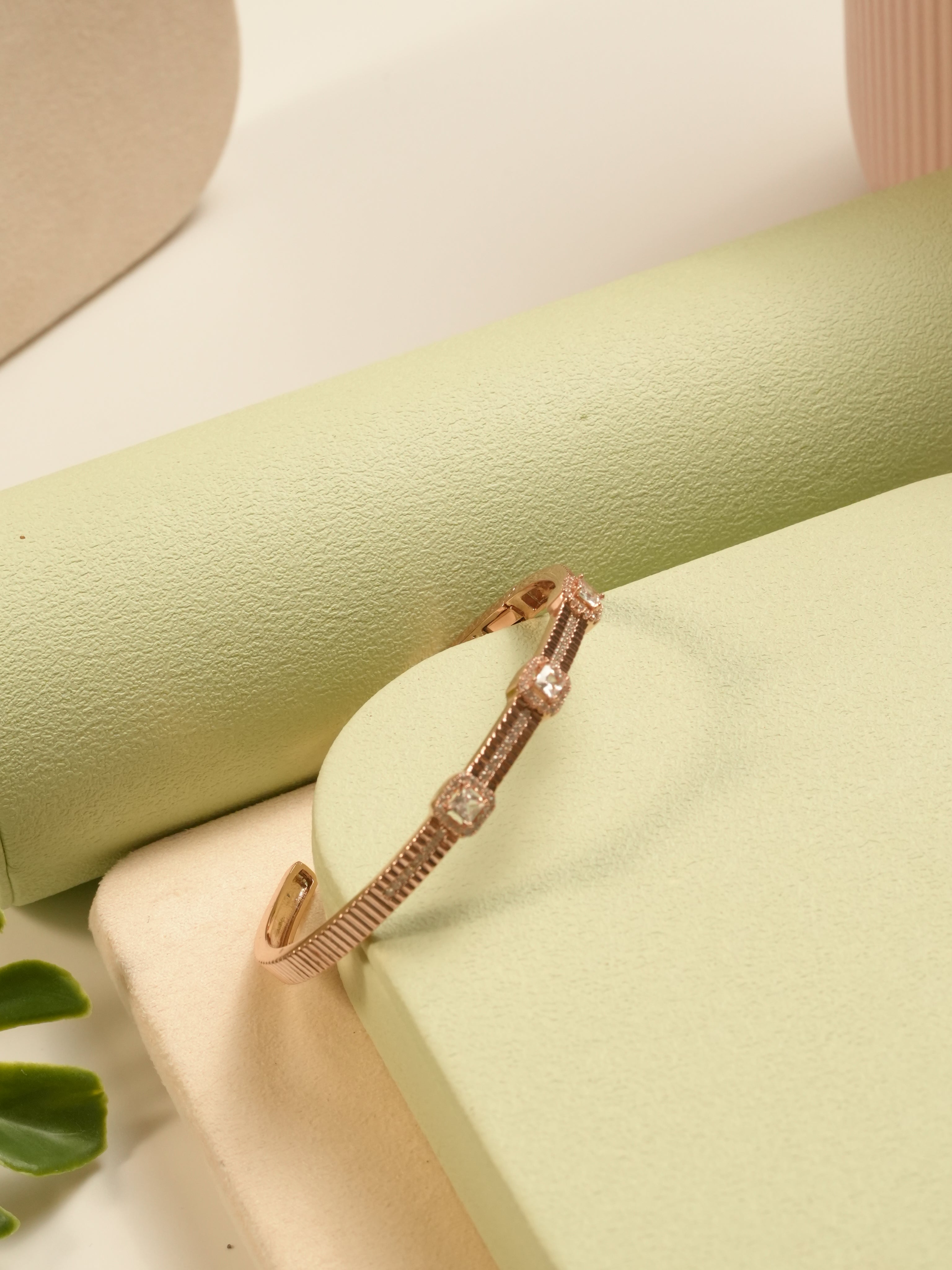 Rosegold square halo Bracelet
